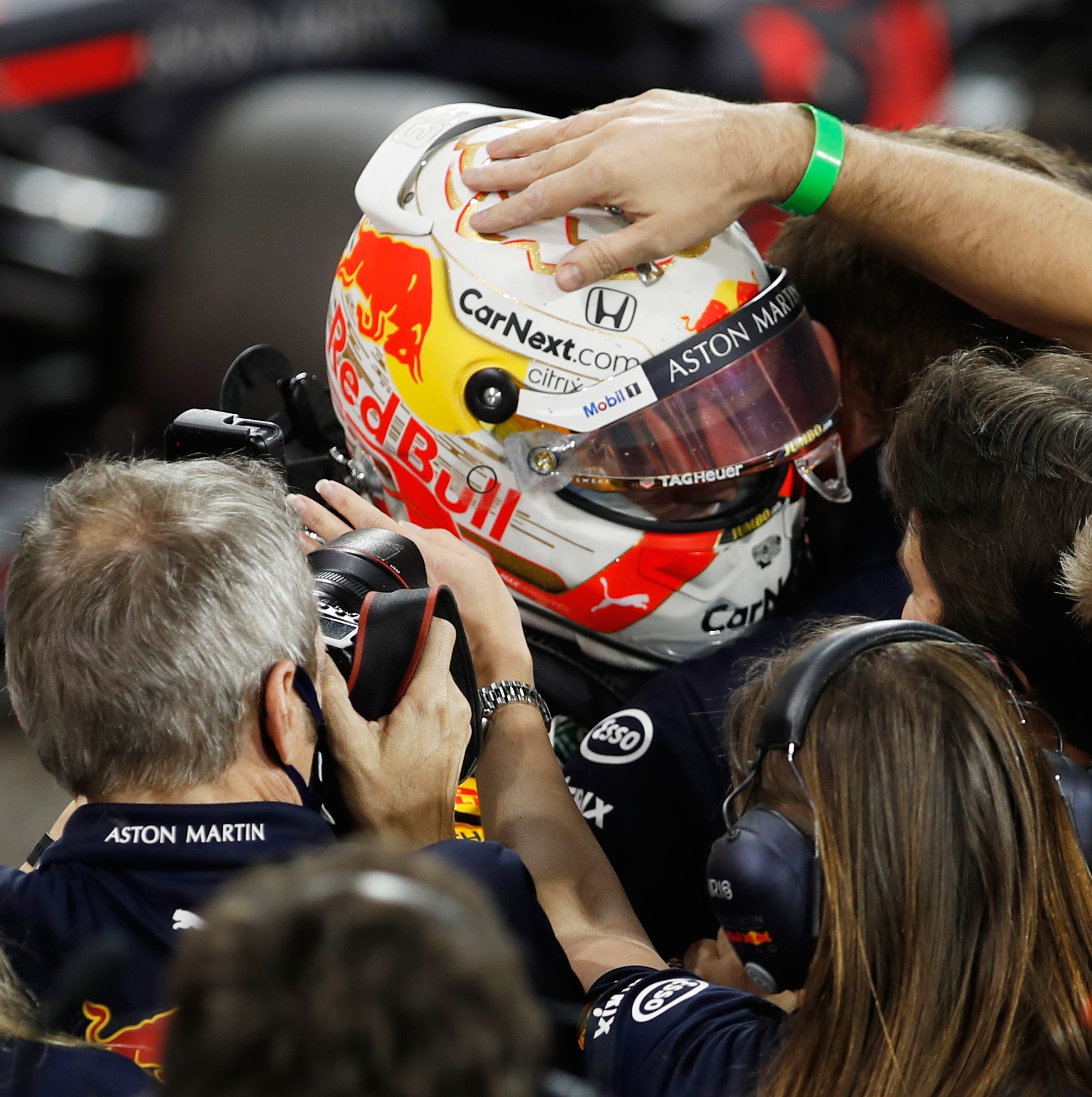 RadioBox F1
