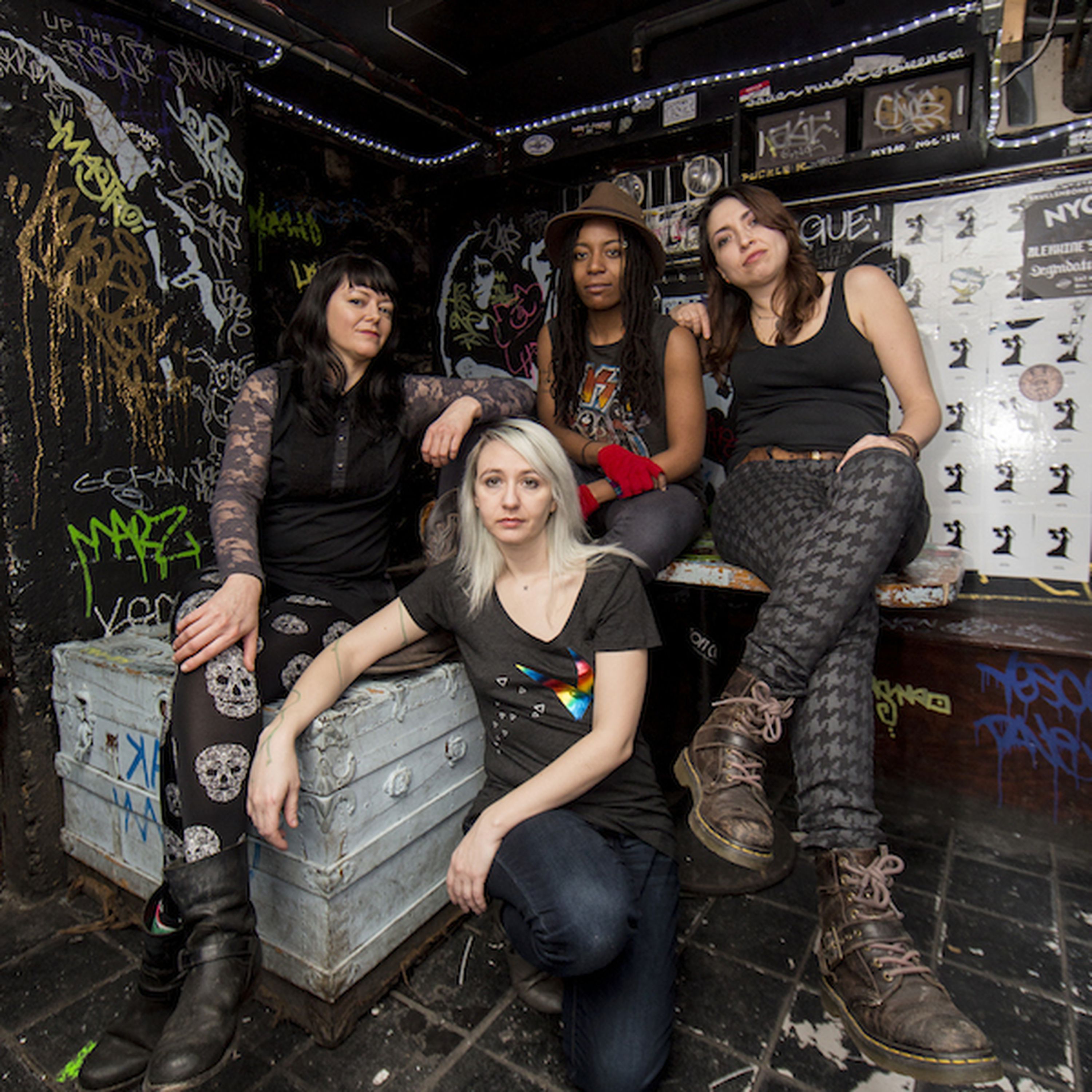 [#188] Middle Class Fashion / Yeti / Fisty / Lady Bizness / Lady Bits / The Shook Ones / The Subtexts / Drella {Sponsored by AdamMale.com & Hosted by scantron}e