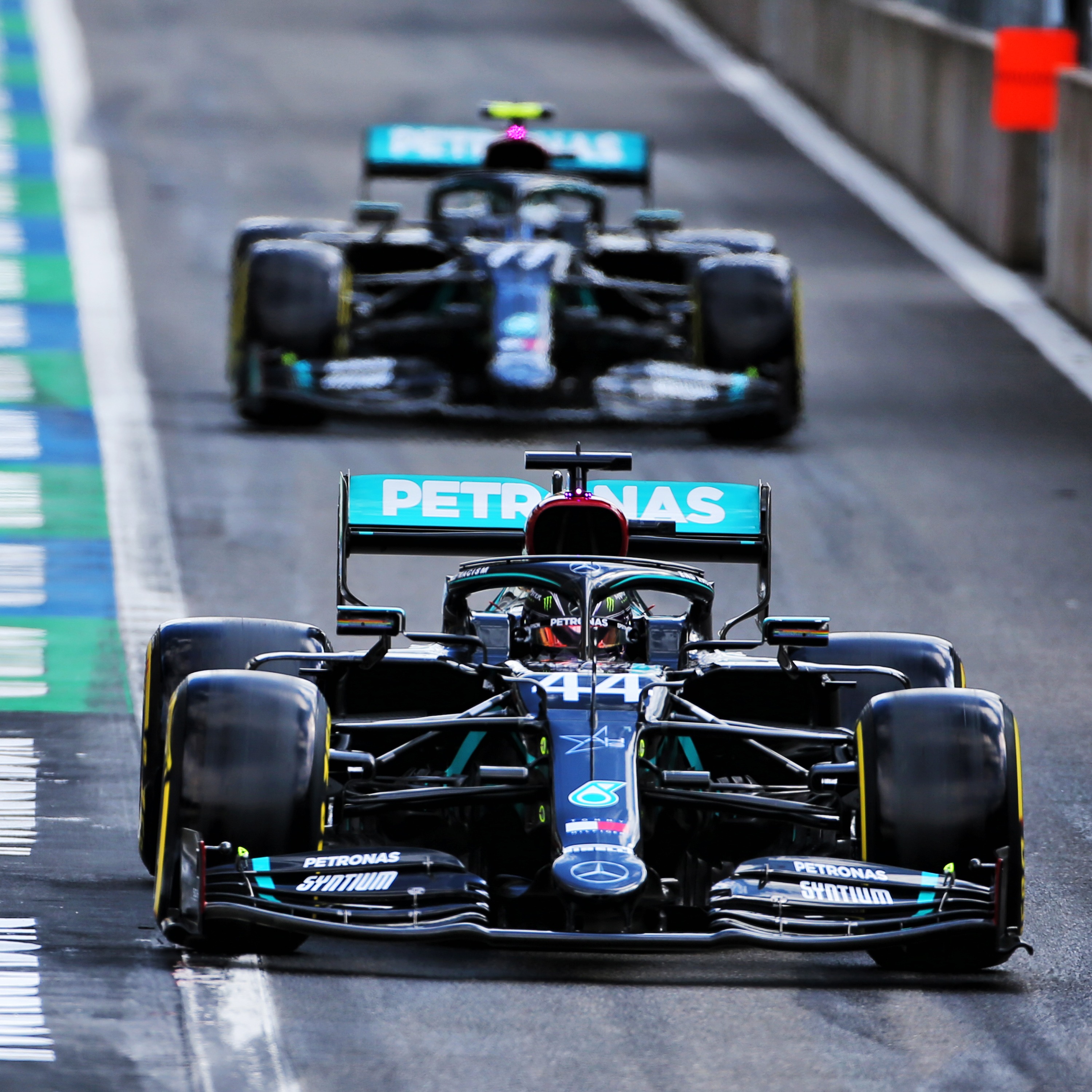 RadioBox F1