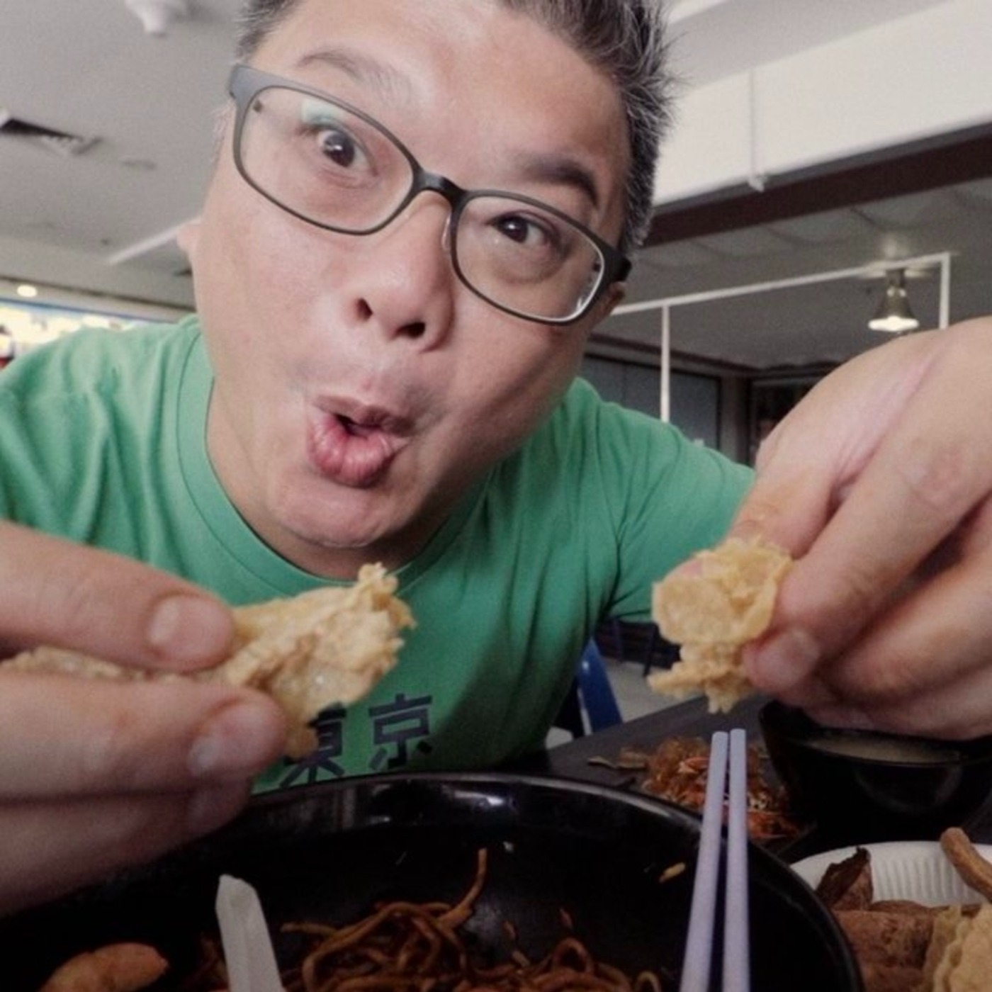16: Why food reviewers need to stop romanticizing hawker culture | Gregory Leow, Youtuber and Hawker Editor of Hungrygowhere episode artwork