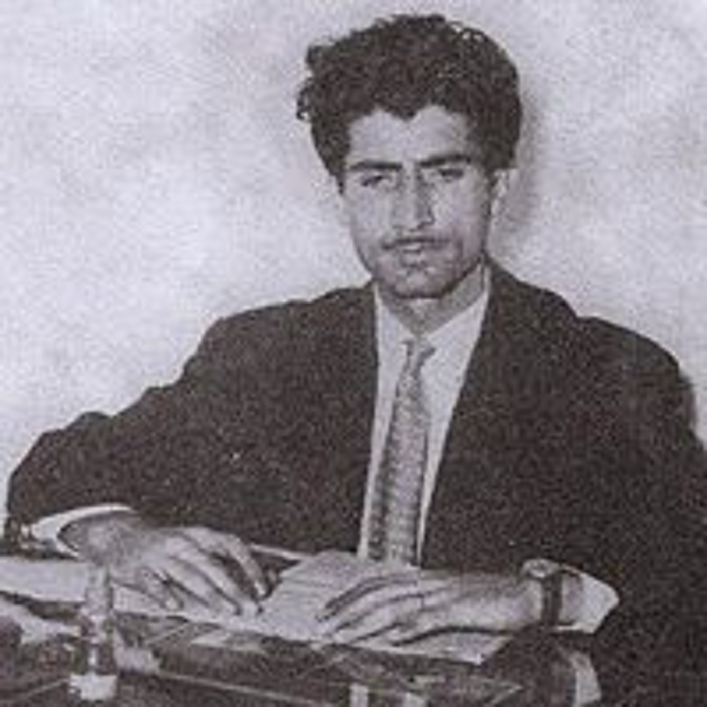 کارو  از کتاب شبه خاطرات episode artwork