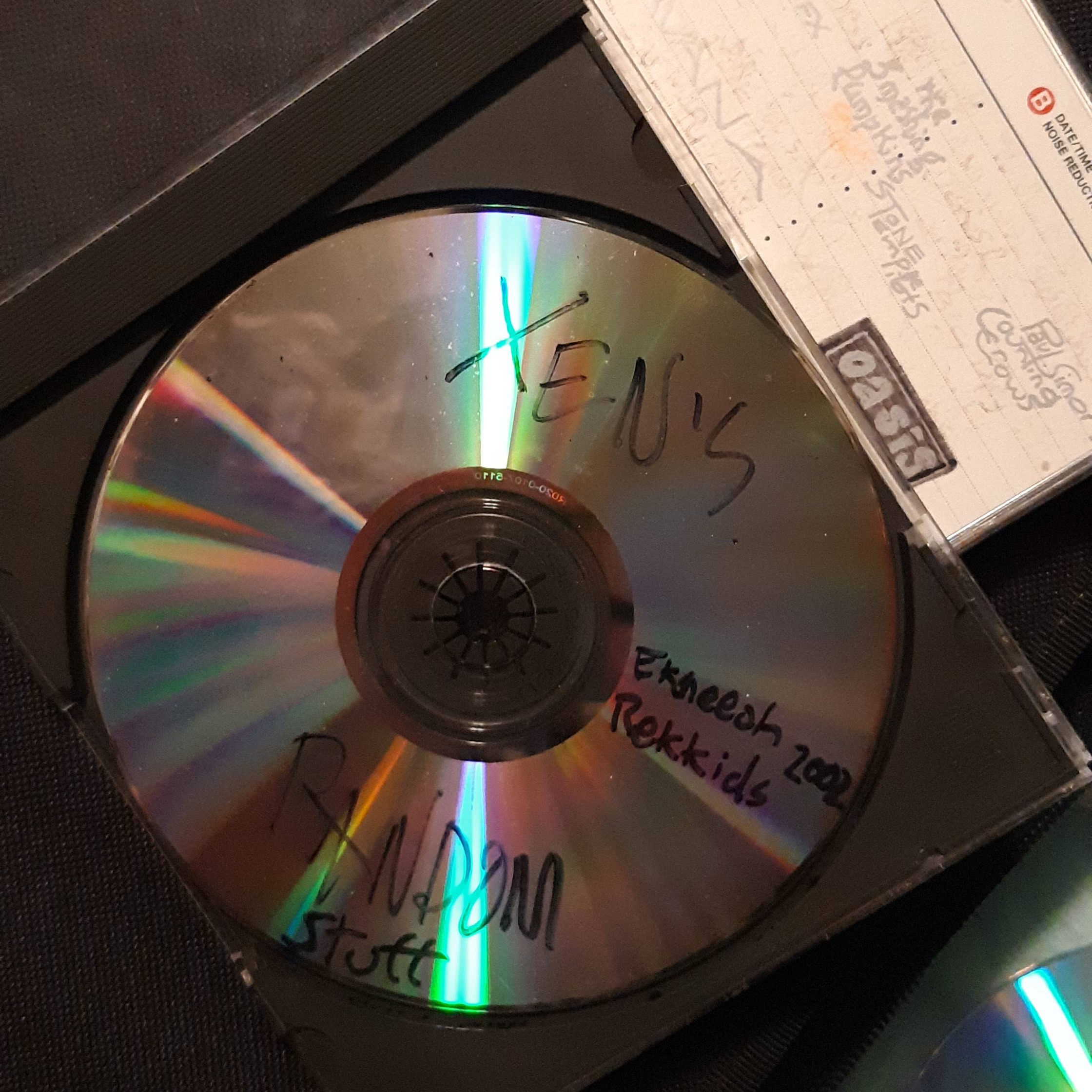 International Internet Strangers