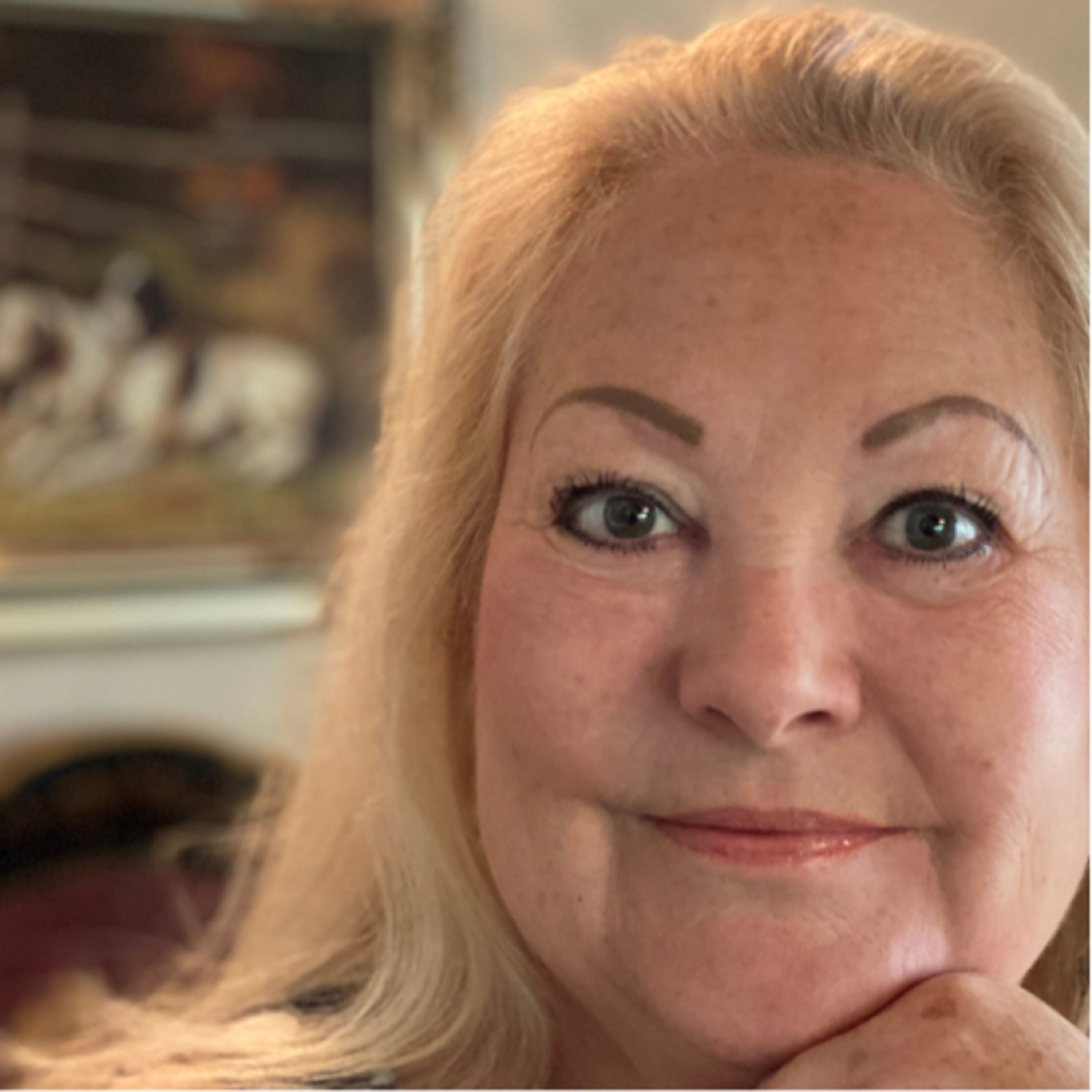 Meet Lisa Skinner she talks about Dementia/Alzheimer’s Diseases. episode artwork