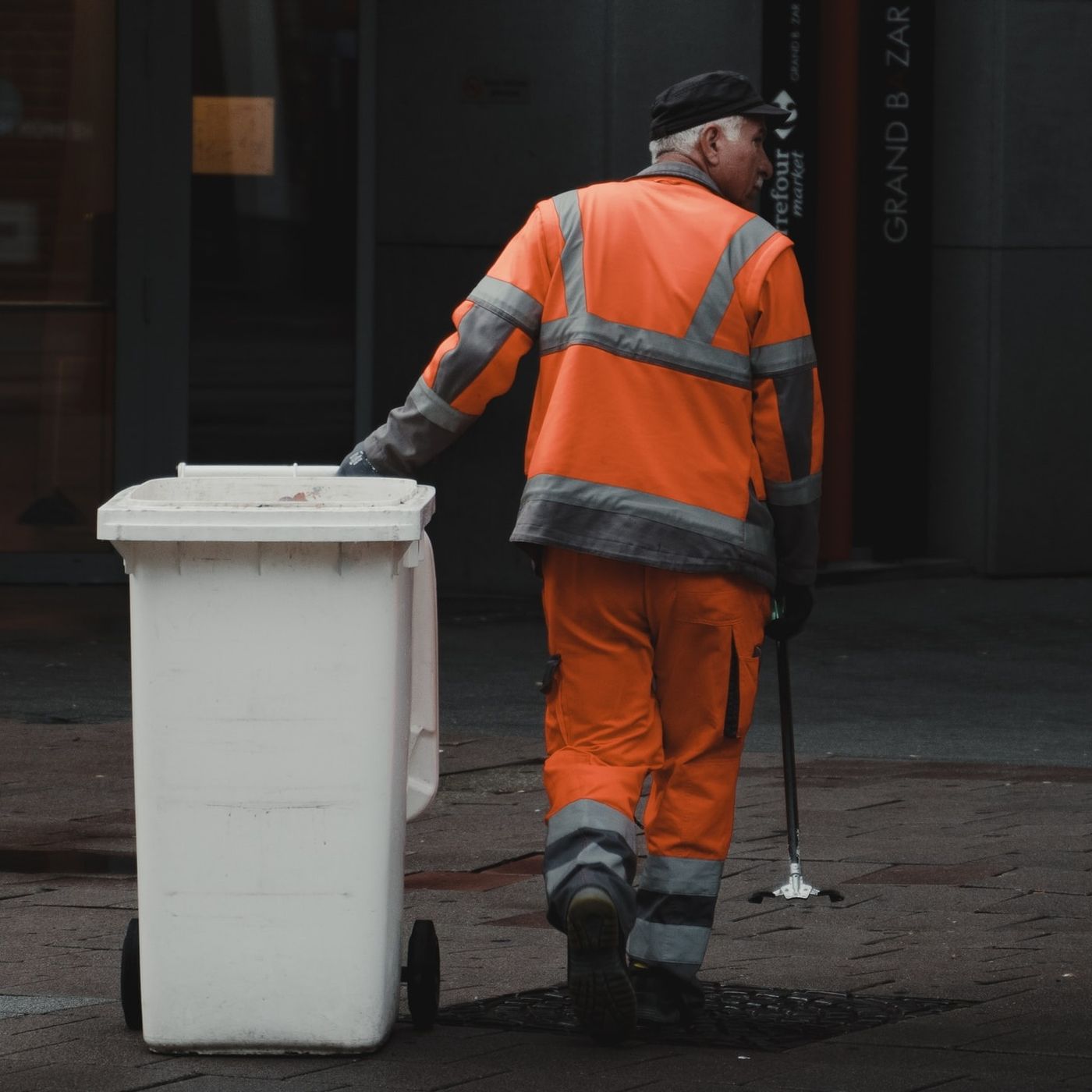 June 17: Garbage Man Day 🗑 episode artwork