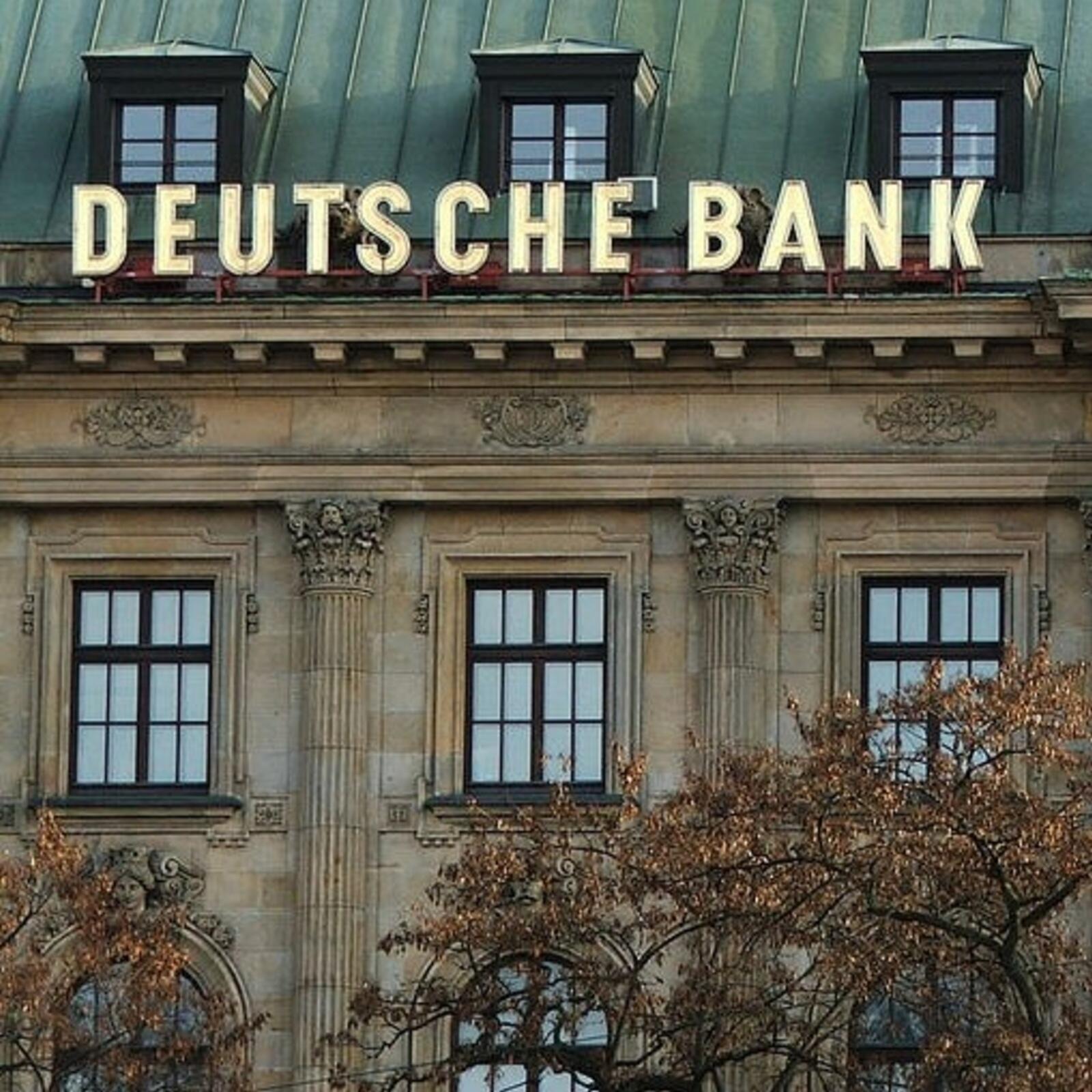 Why Robert Mueller Is Going After Deutsche Bank Records of Trump's Associates: Bob Dreyfuss episode artwork