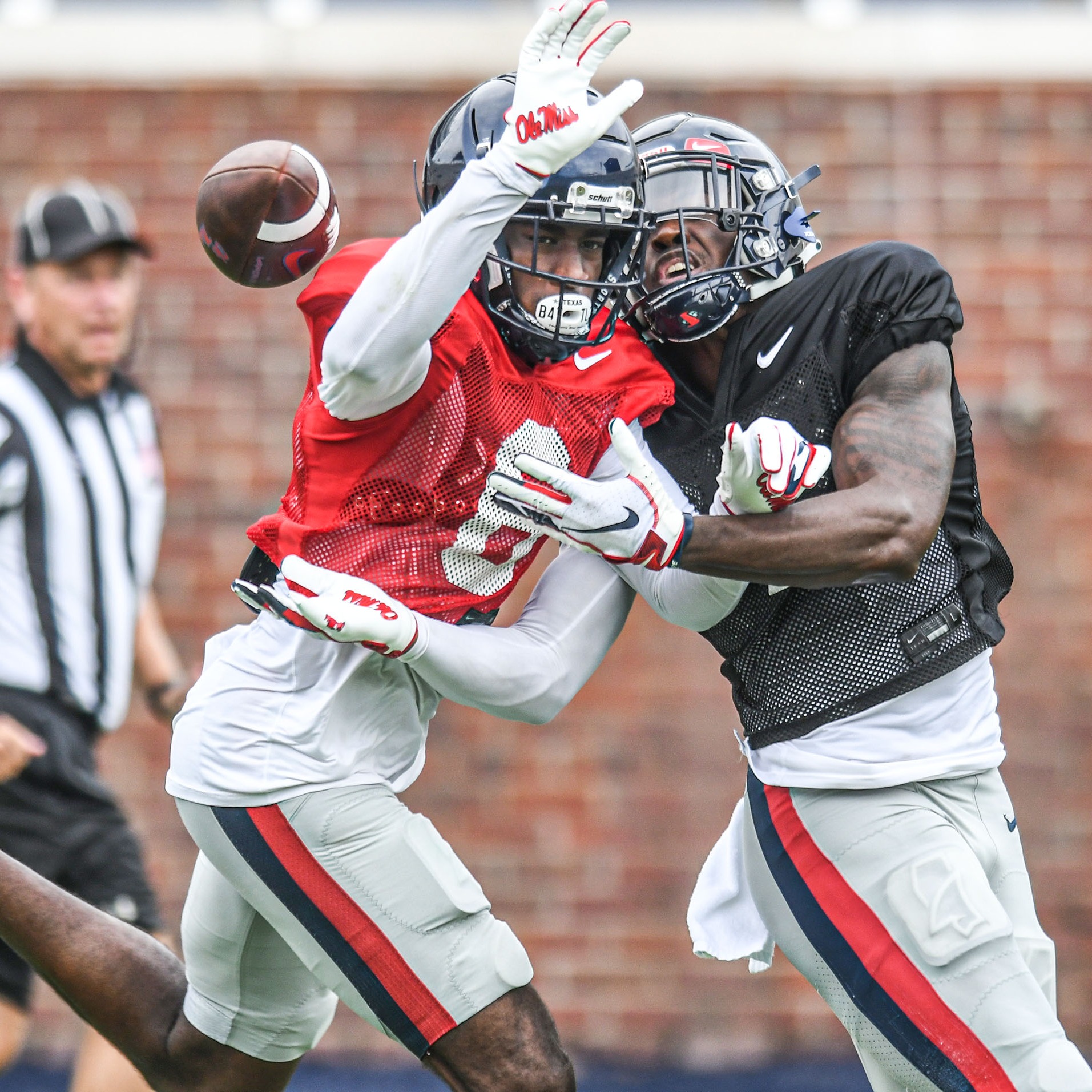 Miles Battle, Lane Kiffin's COVID-19 diagnosis, Overreaction Sunday and game day is finally here episode artwork