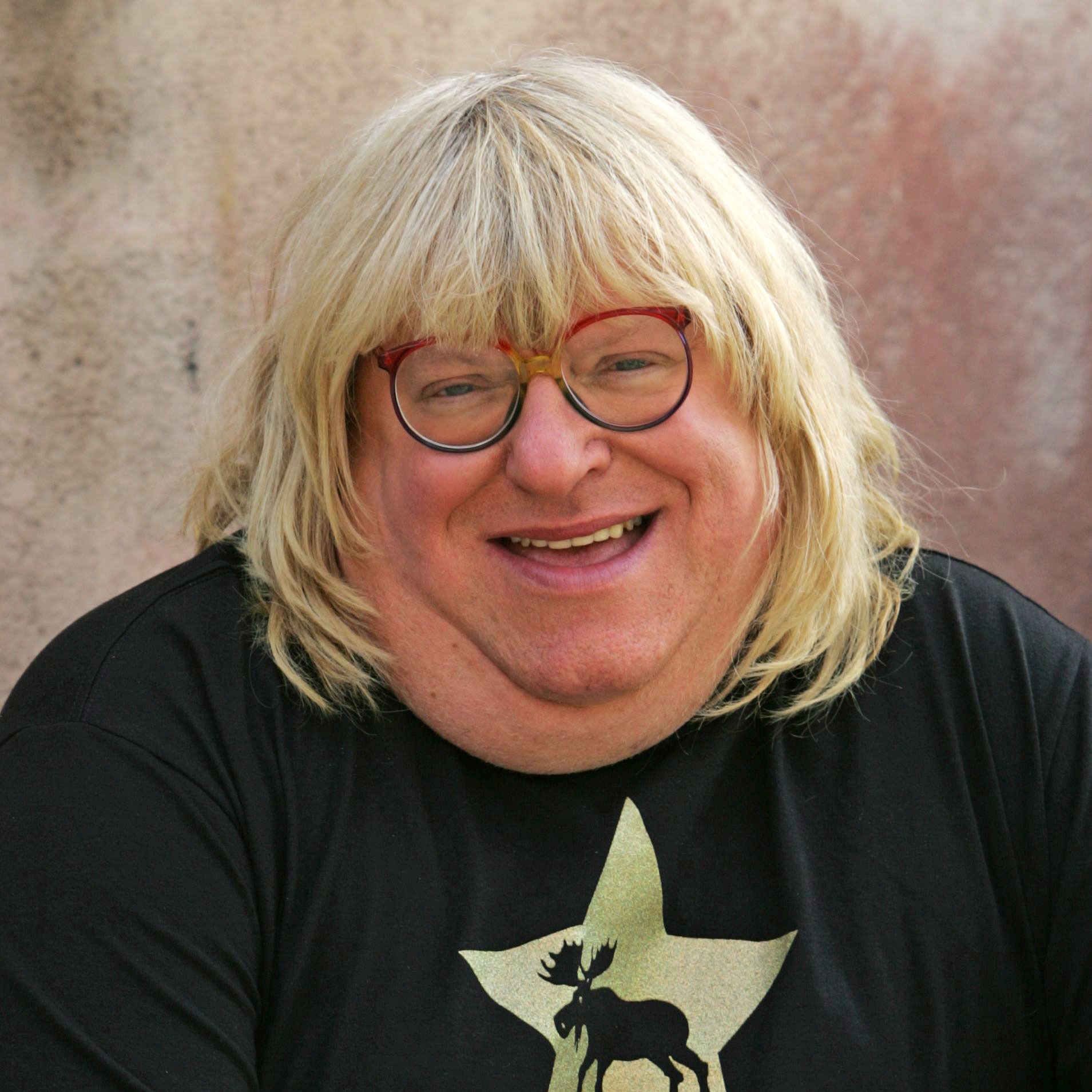 S1 E23 Guests - comedy writer Bruce Vilanch