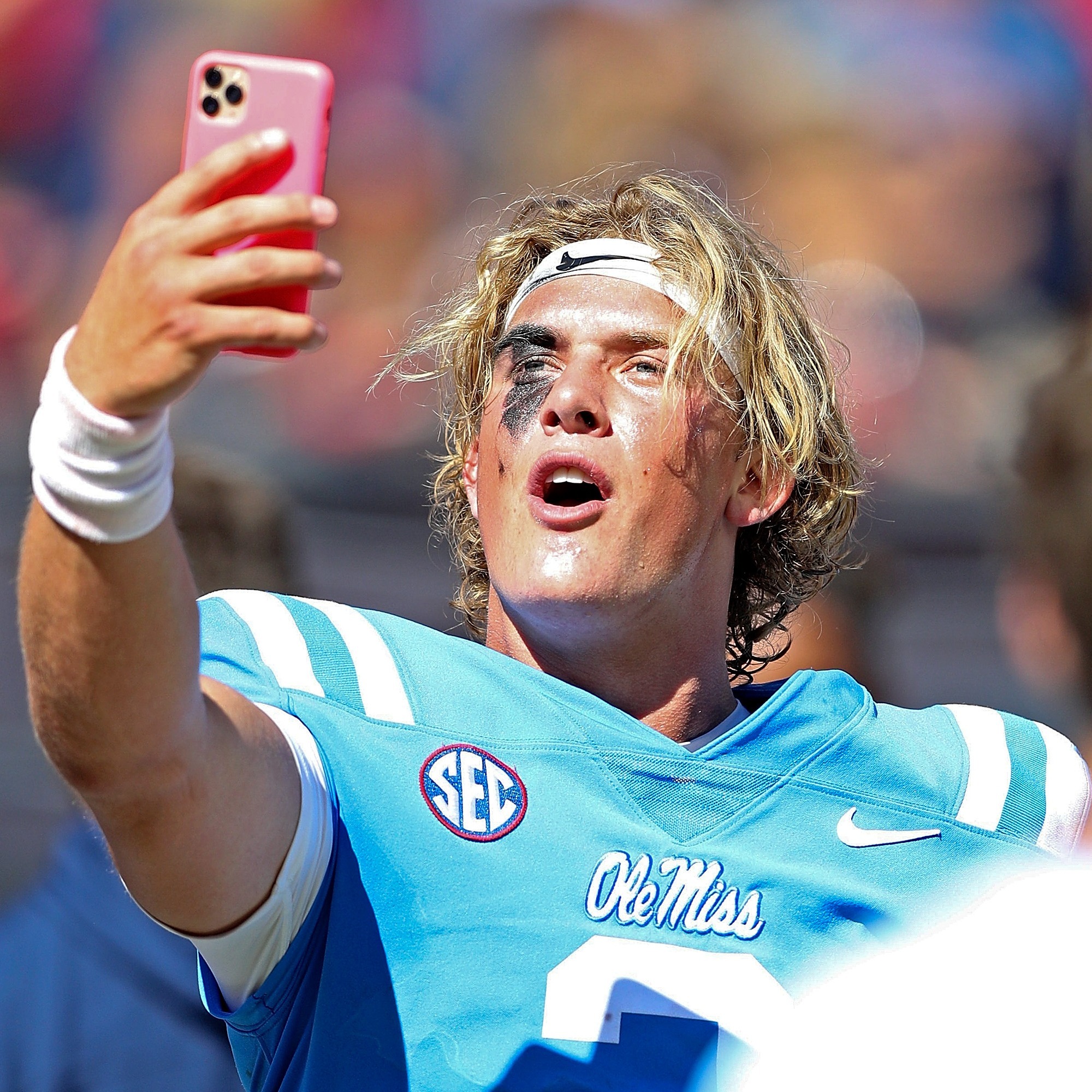 Franchise Player: Overreaction Monday! Why isn't Ole Miss being treated as a CFP contender? episode artwork