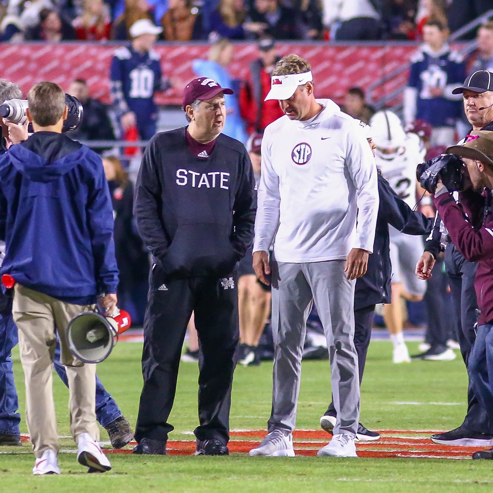 Mike Leach was a giant of the game, and the world is darker without him in it
