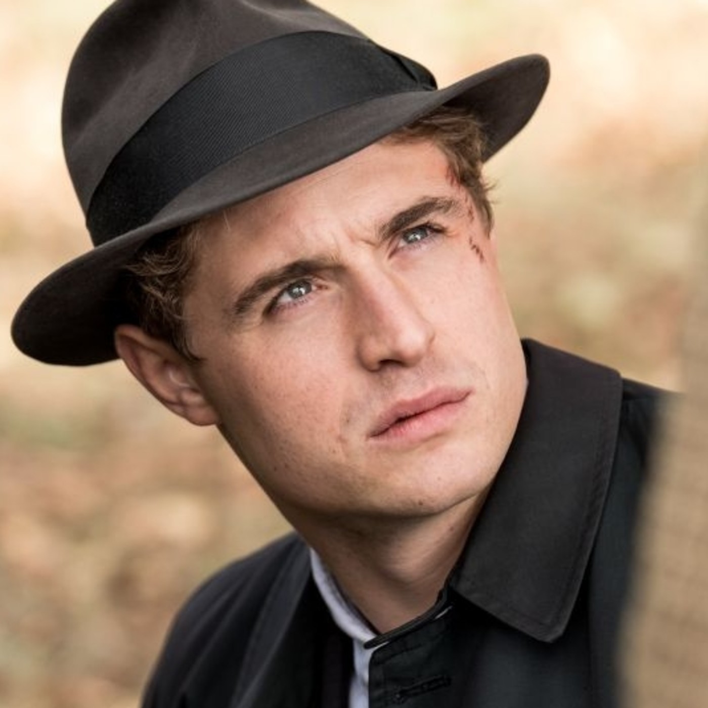 La casa torcida-La mejor adaptación cinematográfica de una obra de Agatha Christie - Episodio exclusivo para mecenas episode artwork