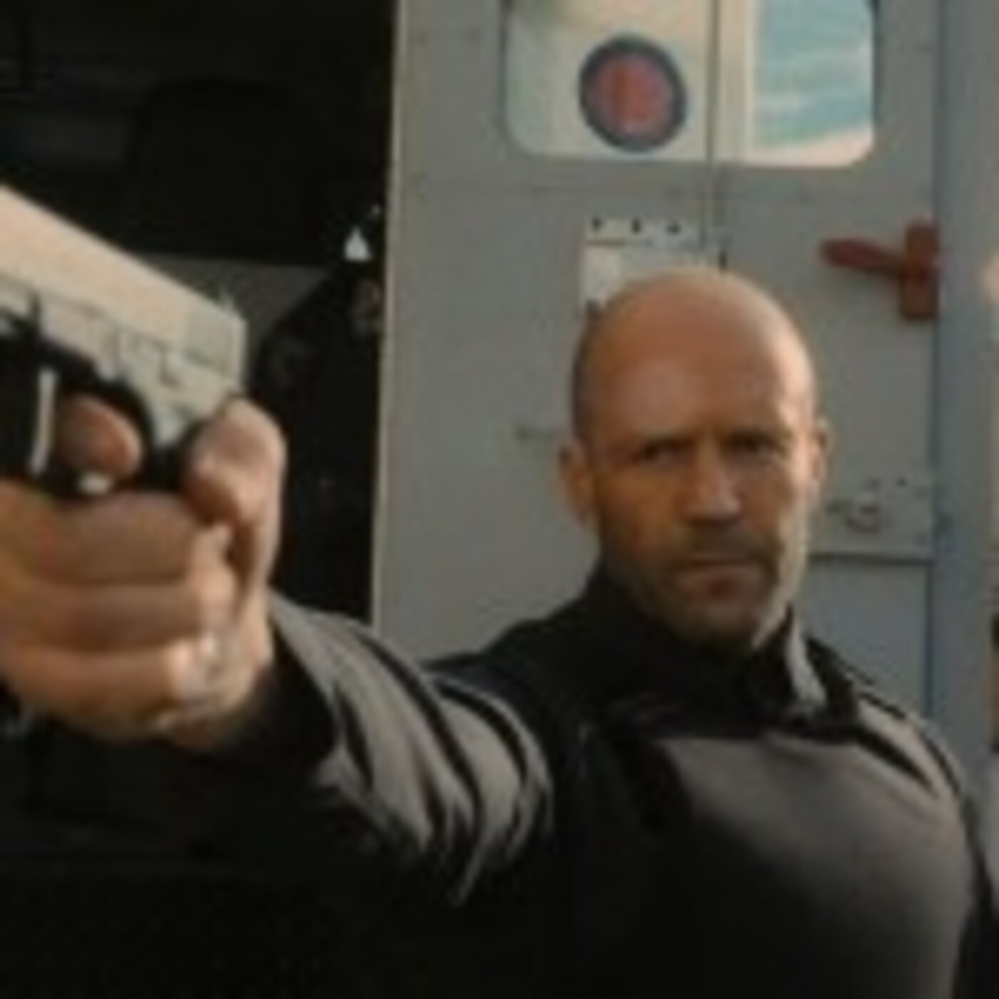 Despierta la furia-Guy Ritchie y Jason Statham se estrellan en una cinta pasada de rosca episode artwork
