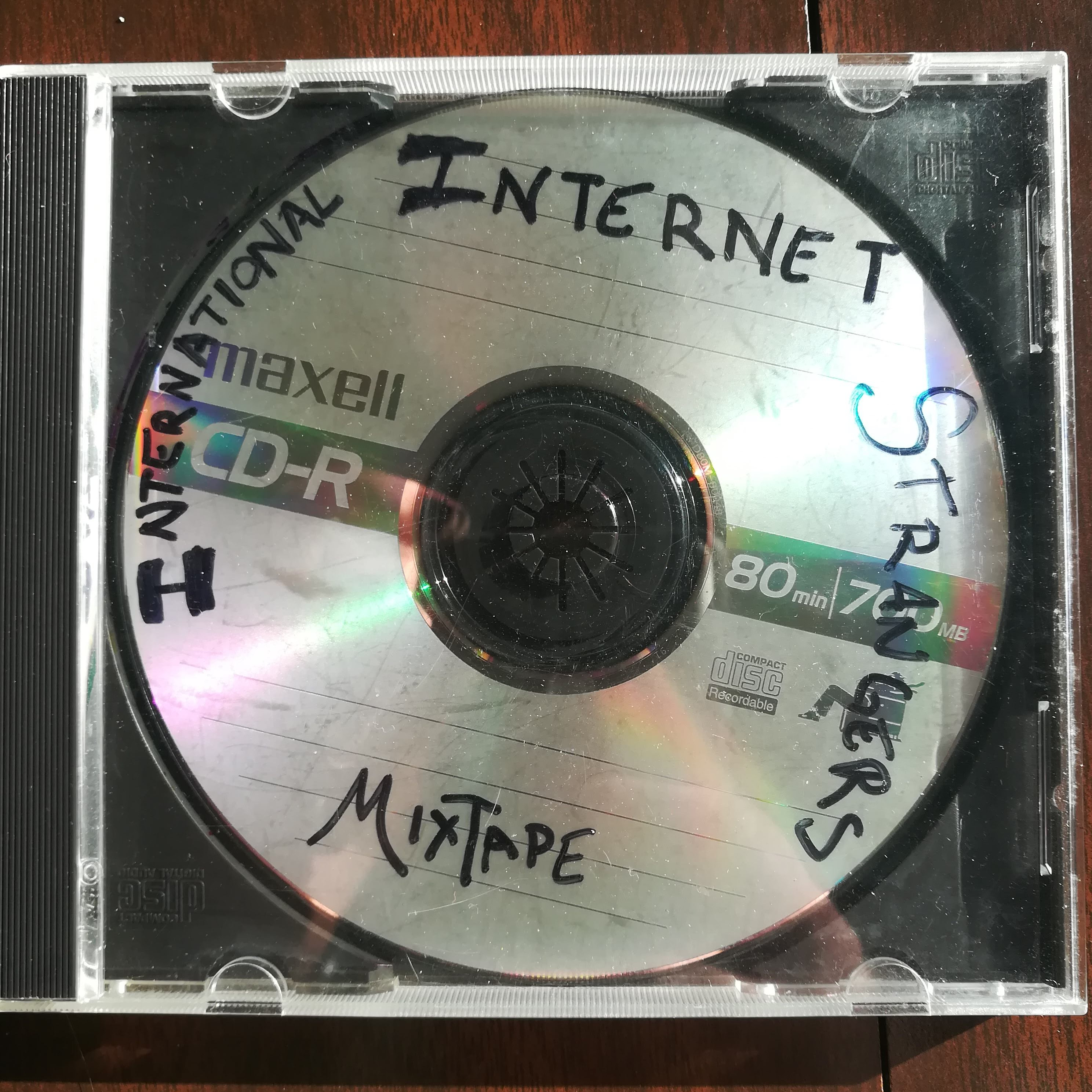 International Internet Strangers