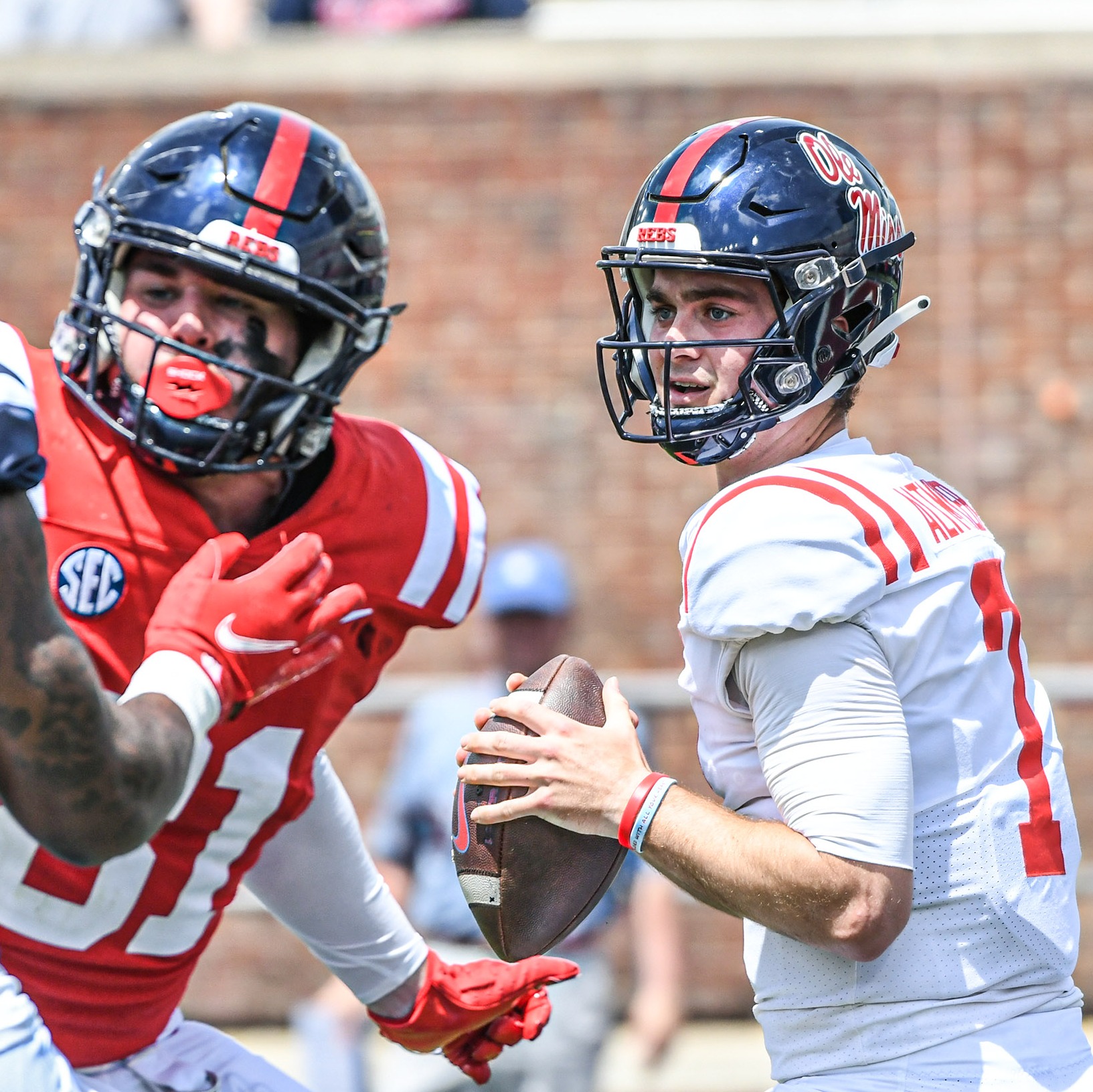 Luke Altmyer and Jaxson Dart are in a legitimate quarterback battle, and that's good for Ole Miss