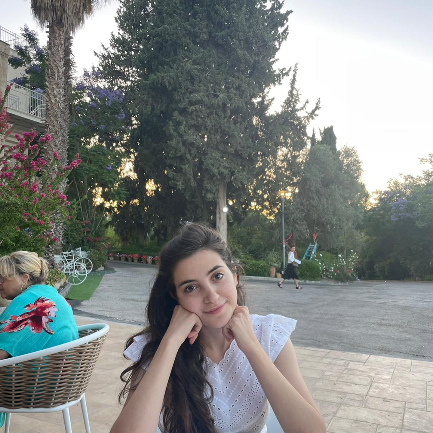 וכולם יגידו episode artwork