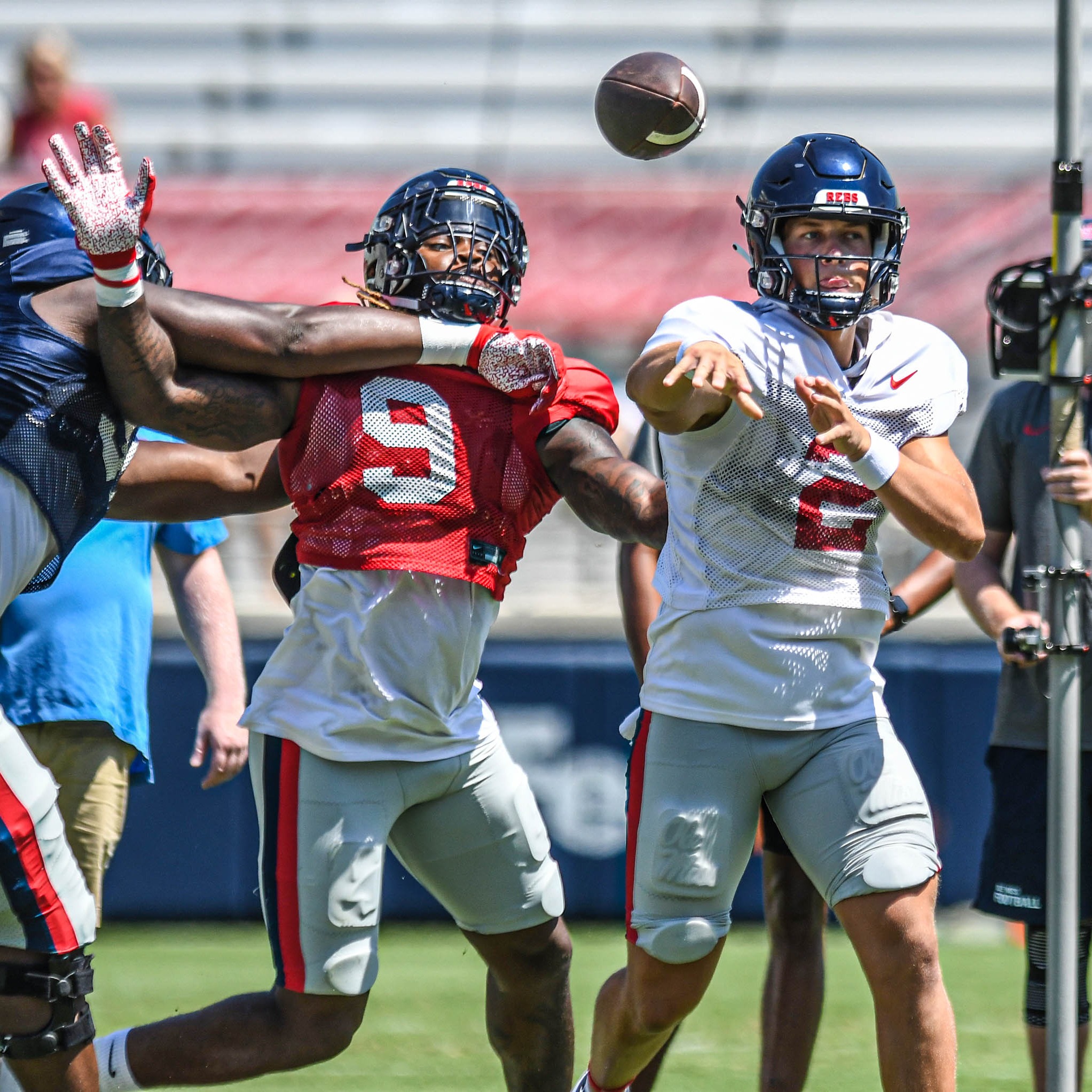 “He was King Kong out there”: How Jaxson Dart took the lead in the Ole Miss QB race episode artwork