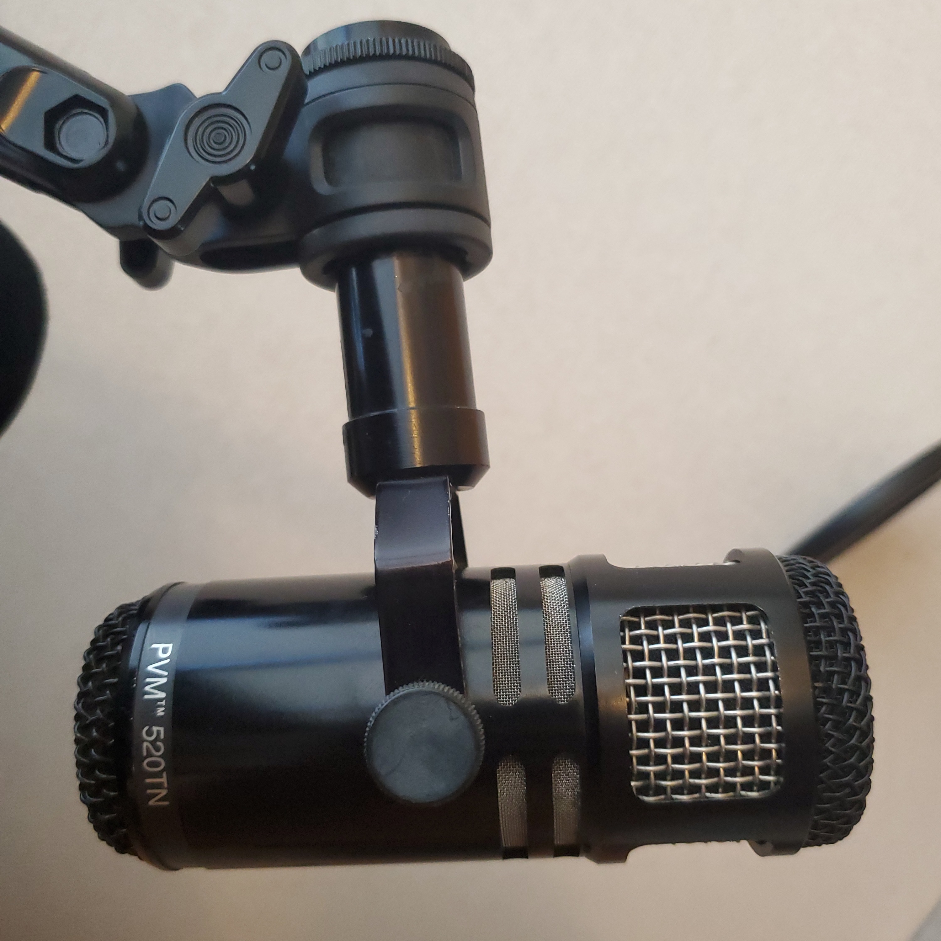 The Peavey PVM 520TN - Vocal / Drum Dynamic Microphone episode artwork