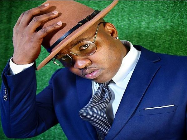 Endie Fiya: LIVE with Music Artist, Singer, & Songwriter ~ The Messenger episode artwork