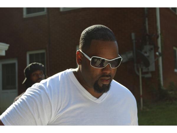 Endie Fiya: LIVE with Music Producer, Engineer, & Artist ~ Dub Bulloh episode artwork