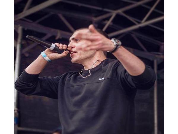 Endie Fiya:  LIVE with Rising UK Rap Artist ~ Robbie Raps episode artwork