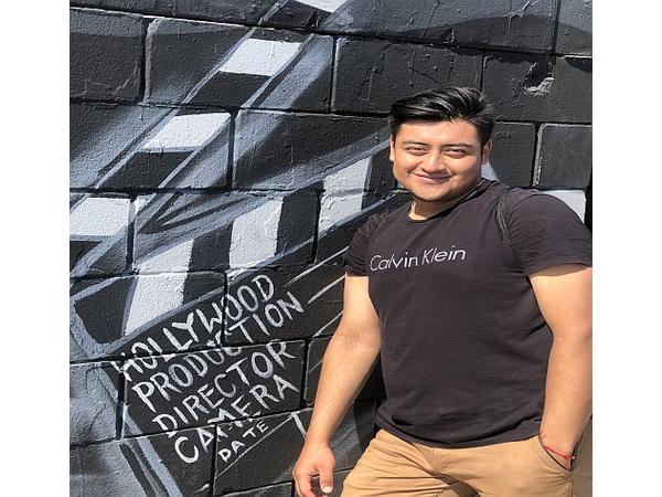 Endie Fiya: LIVE with Latin Director, Visual Artist, & Filmmaker~Emmanuel Osorio episode artwork