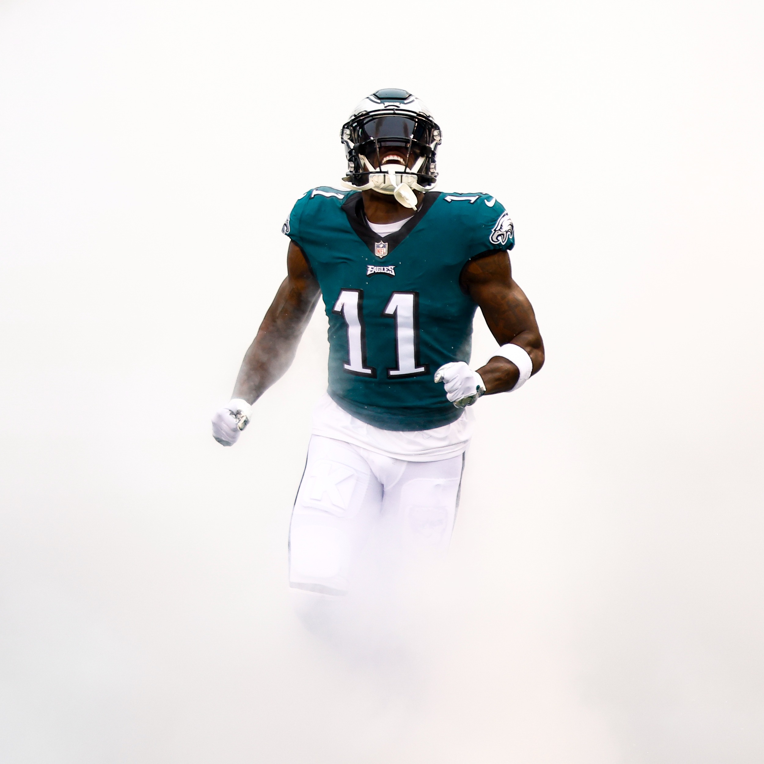 AJ Brown is my favorite Ole Miss Rebel ever. He also plays for the team I hate the most.