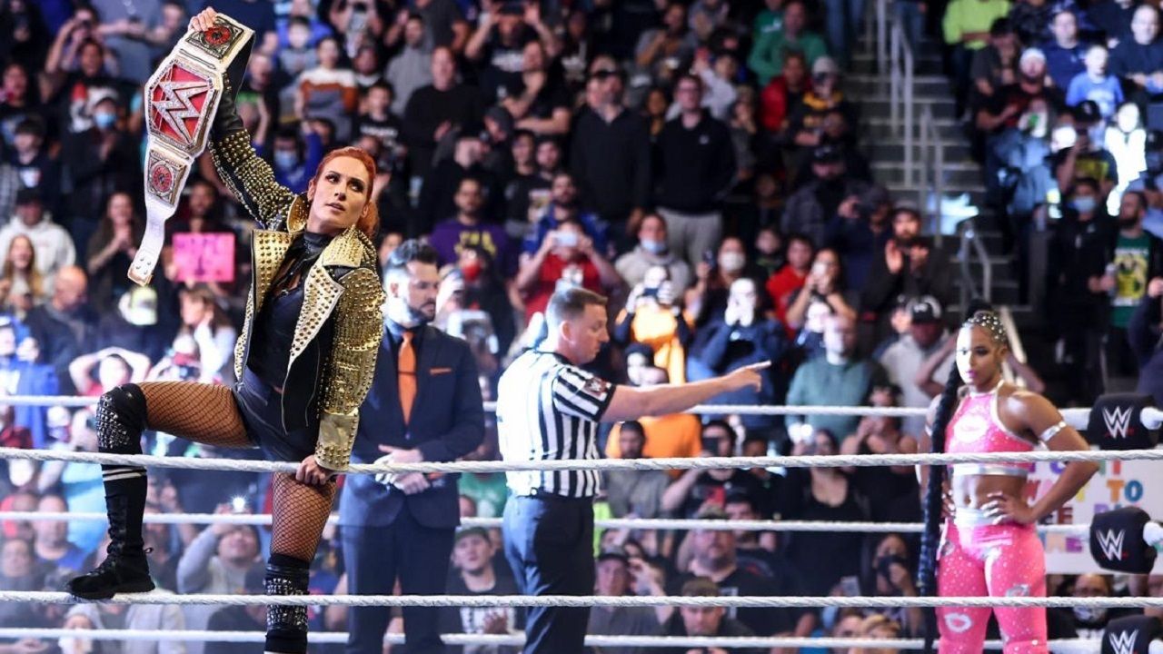 WWE RAW 11/1 Review, TV Ratings, Danhausen Injured | WINC Podcast episode artwork