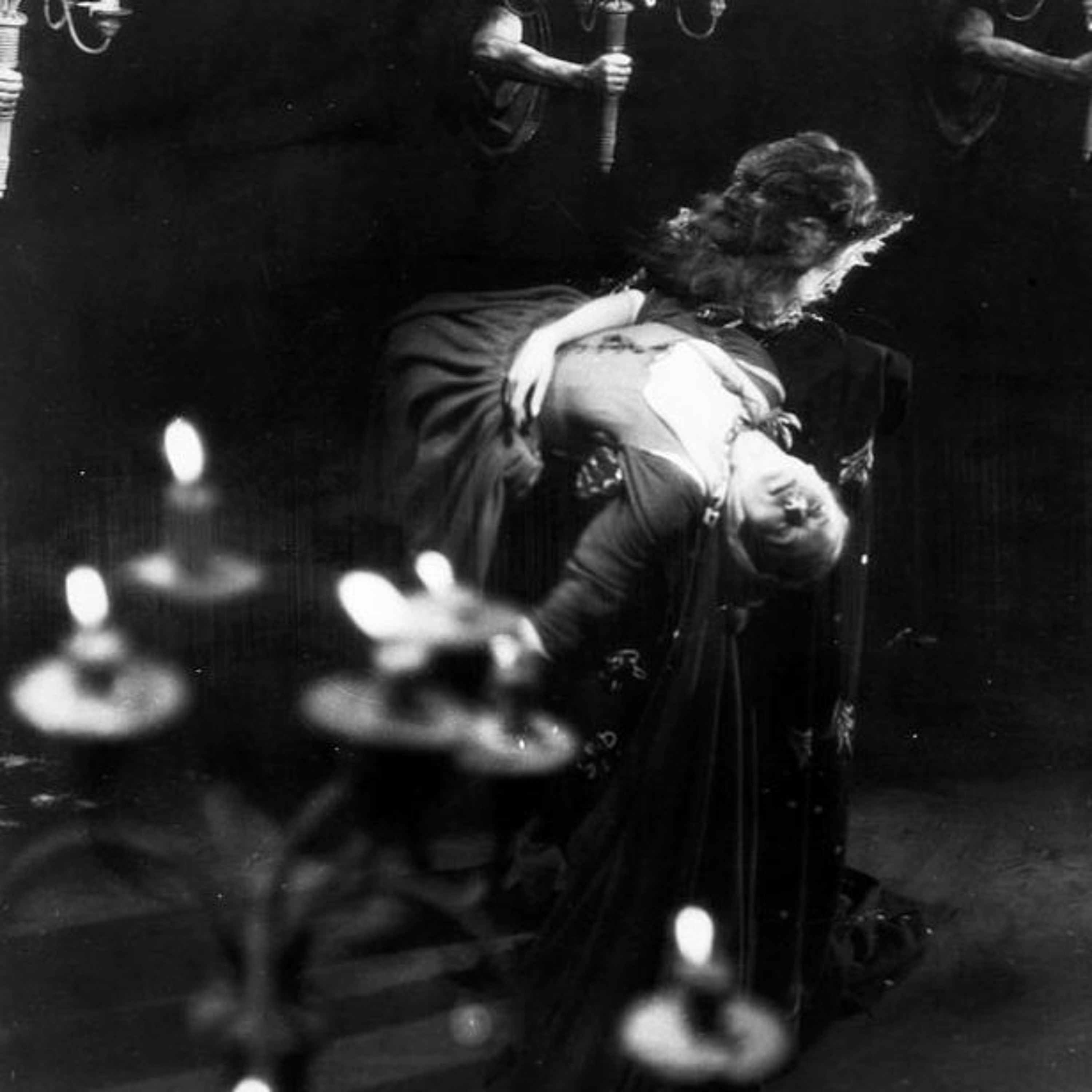 The Twin Geeks 107: La Belle et la Bête episode artwork