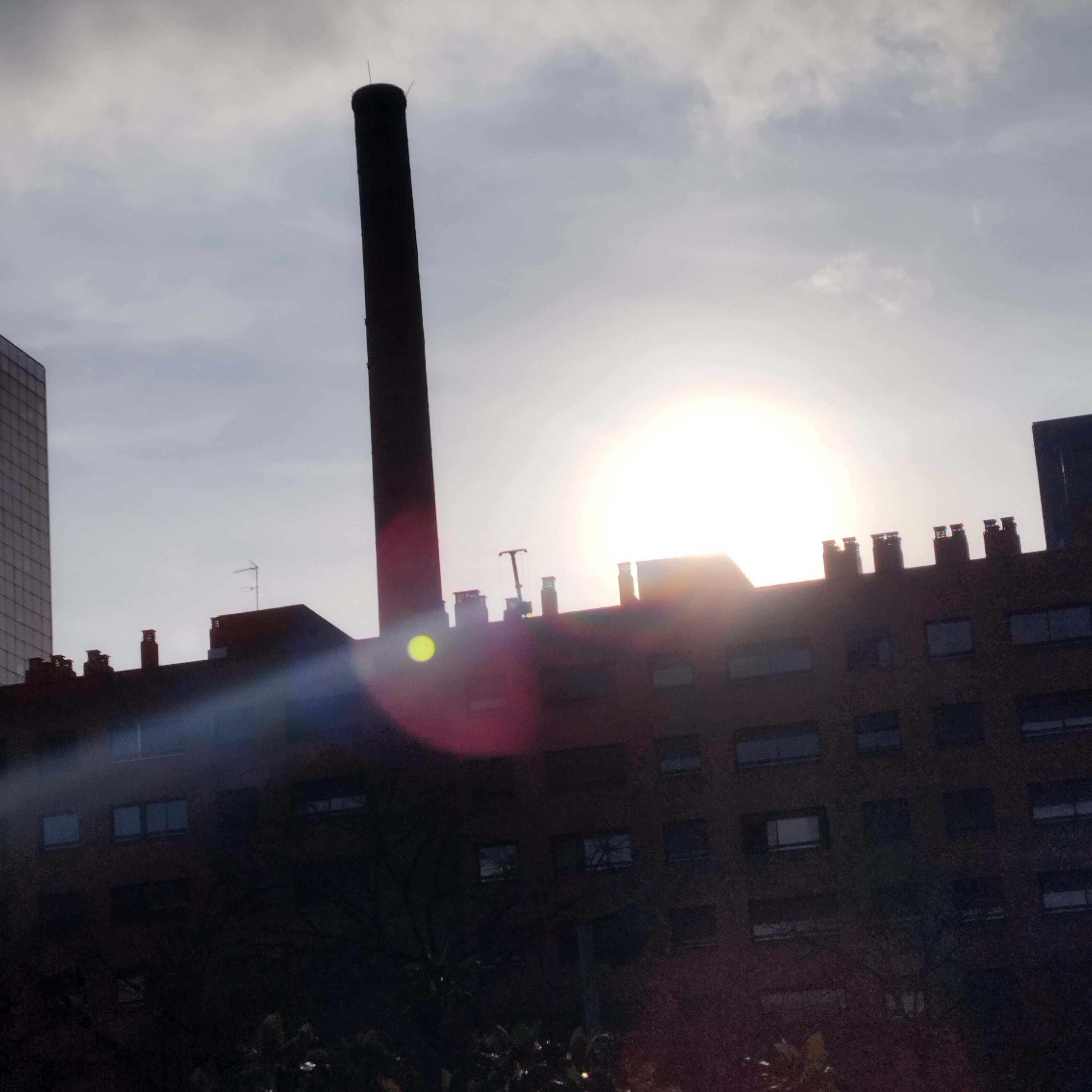 (RE)VISIBLES
