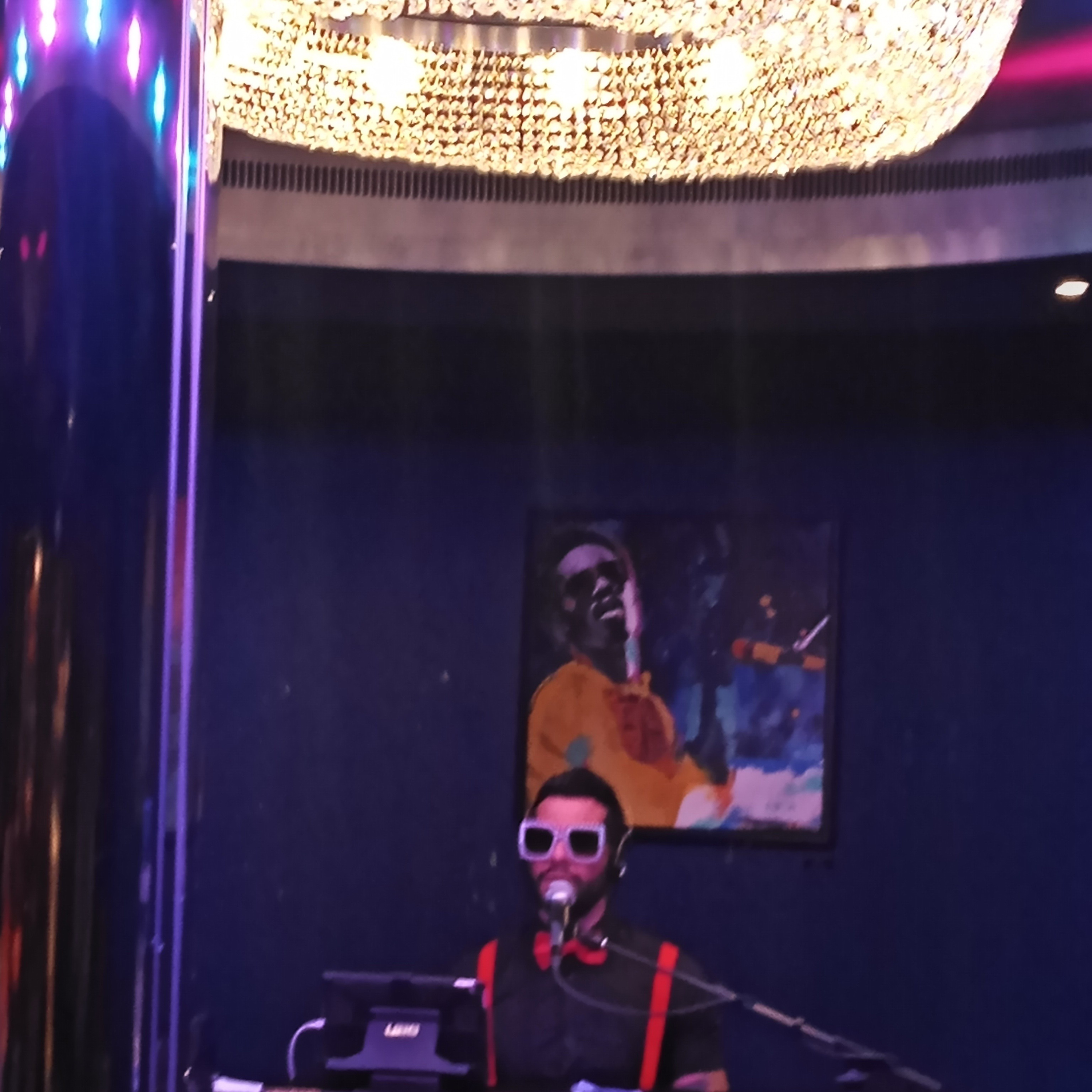 Why I love 88 key piano bar at carnvail cruise!! episode artwork