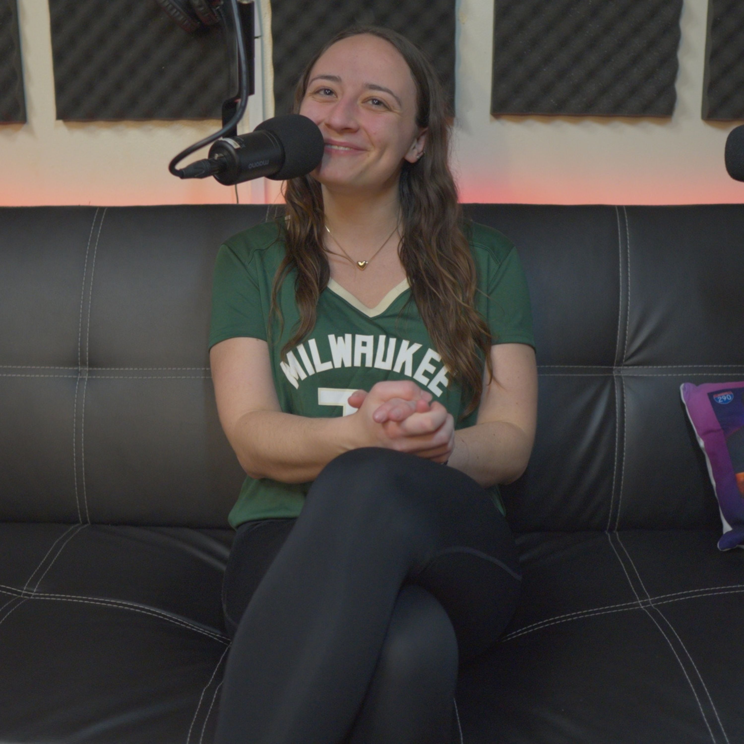 Lilian (Full Interview) Talks Misconceptions x Family x Modeling x New Music + More! episode artwork