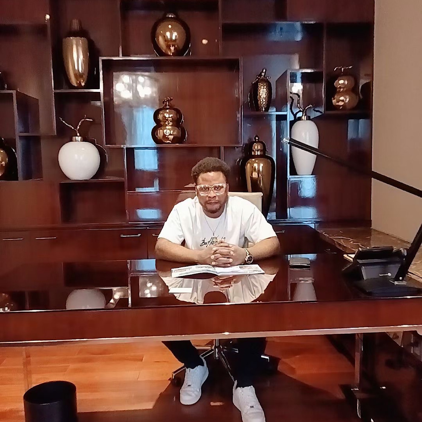Mike Mills 🇬🇭 - Founder and CEO of Logic Wear