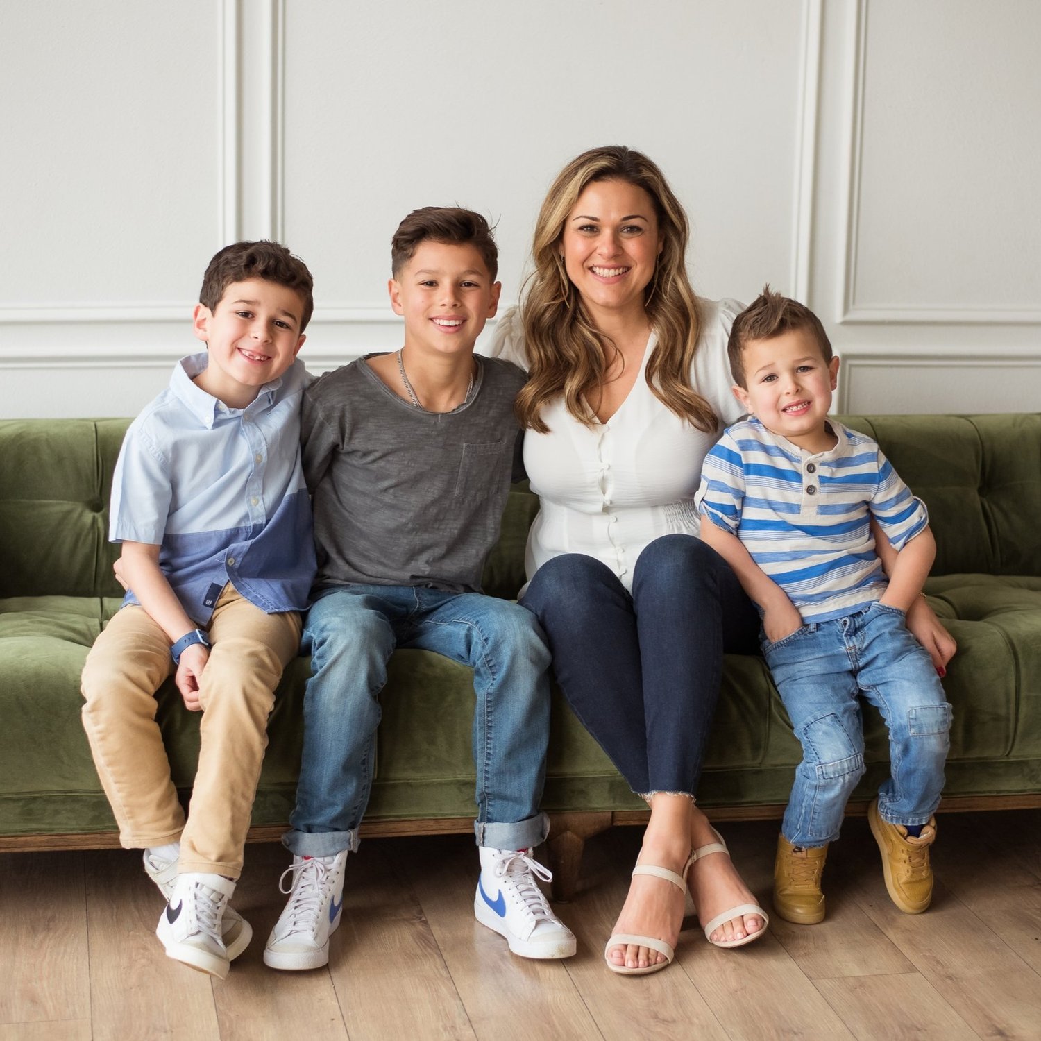 Parenting IQ - Family Rhythms, Neurodivergence, & Parenting Challenges and Solutions