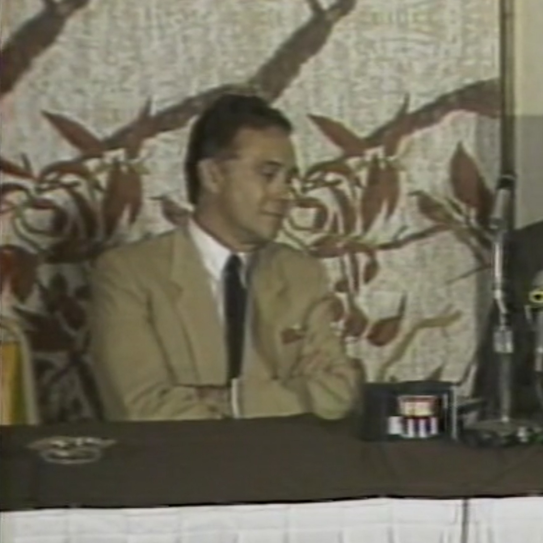 November 15, 1983: A runoff, after a backstab, is contested for Miami Mayor episode artwork