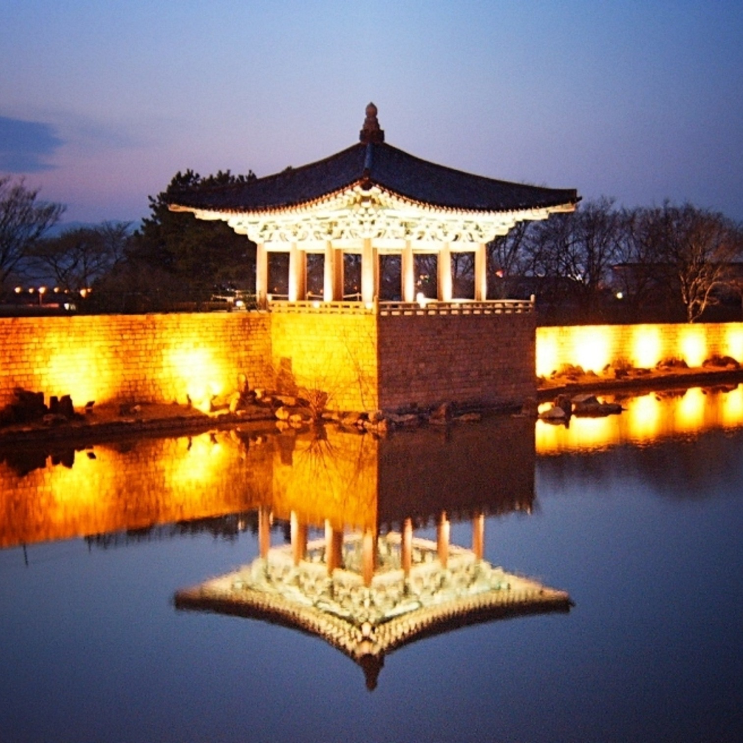 Searching for a Korean Modernity: One Family's Saga (Group 2) podcast artwork