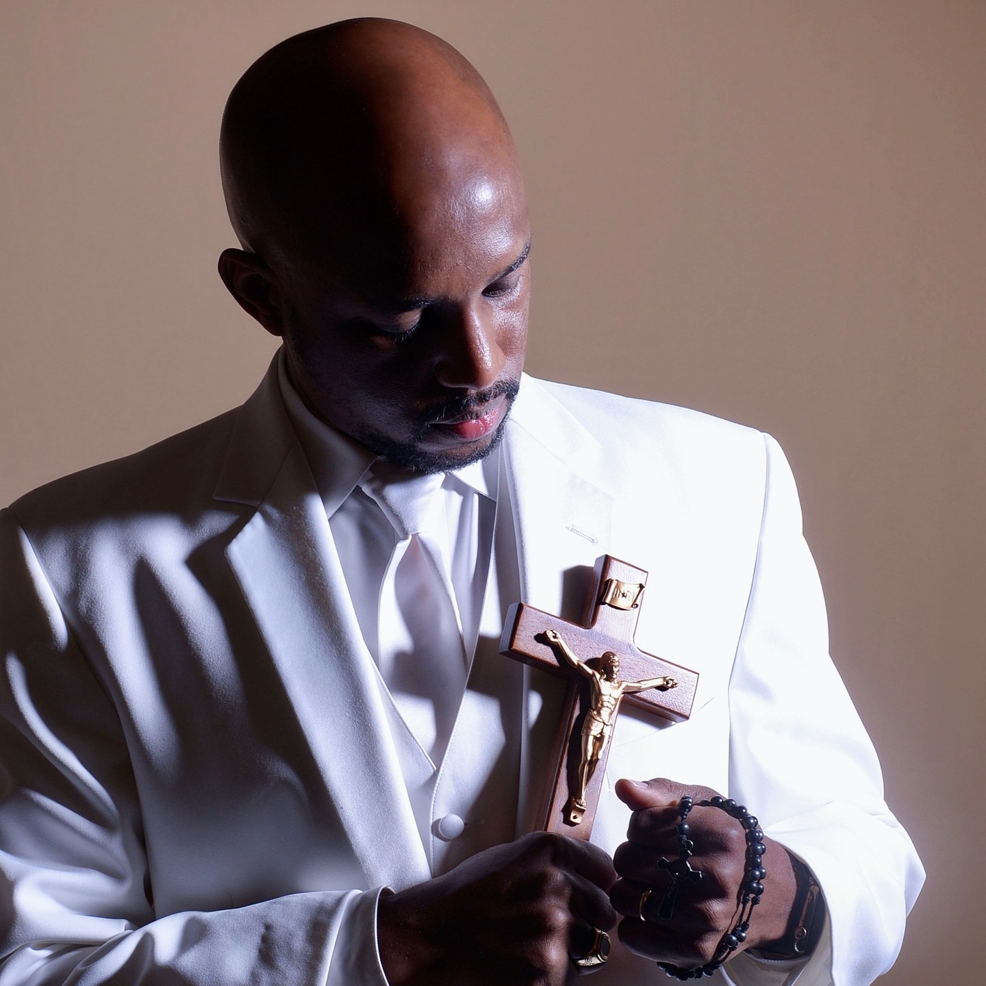 John Paul O.T.E. reveals his creative powers in music episode artwork