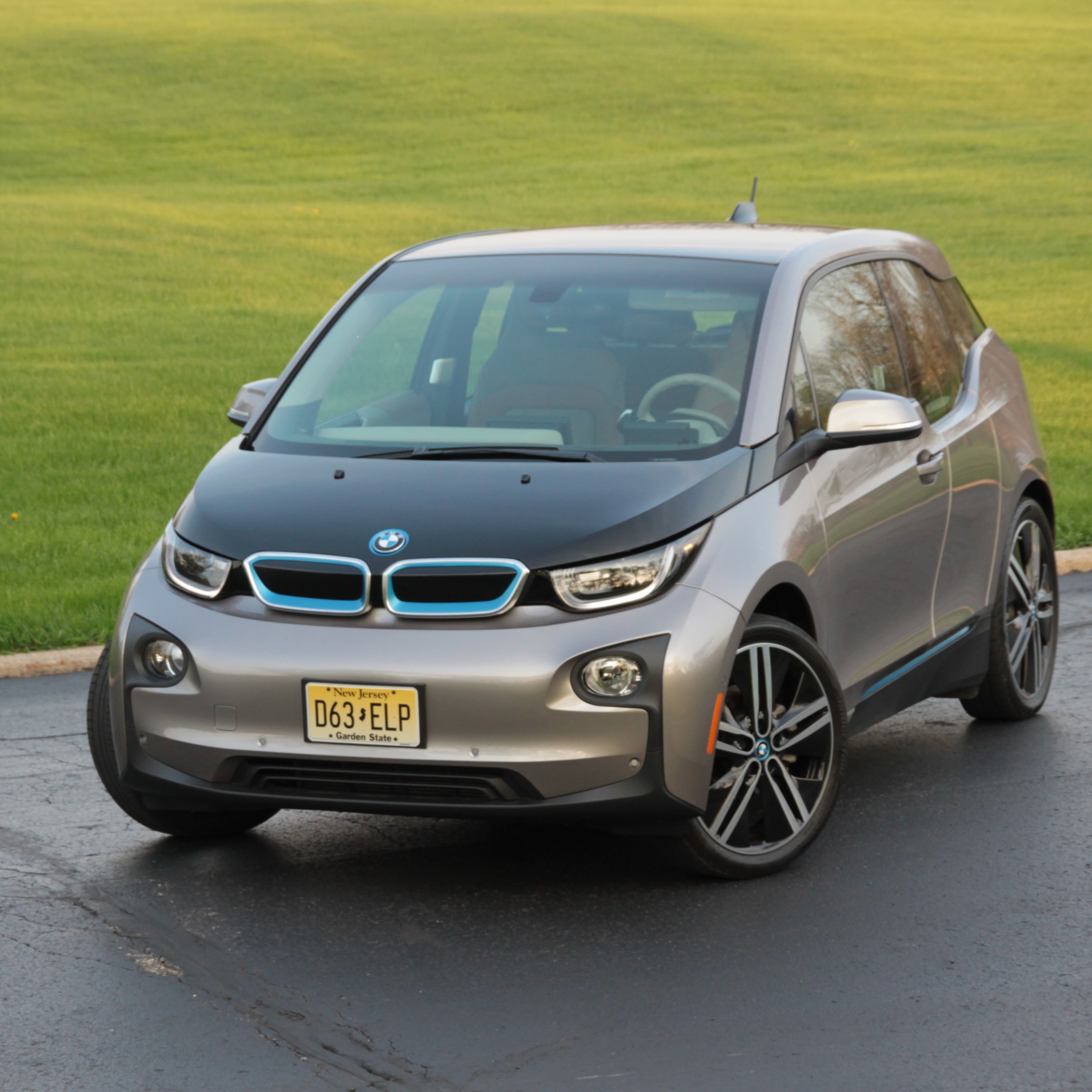 TTD November 25, 2025 - BMW Considers Reviving EREVs