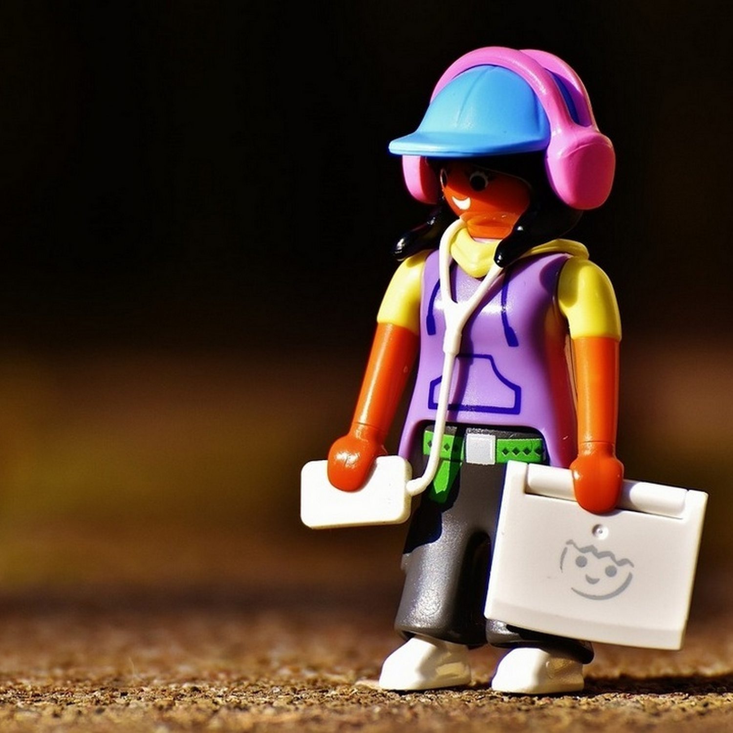 廣東話聖經故事 + 心靈片語 |  Bible Stories + Soul Whispers in Cantonese