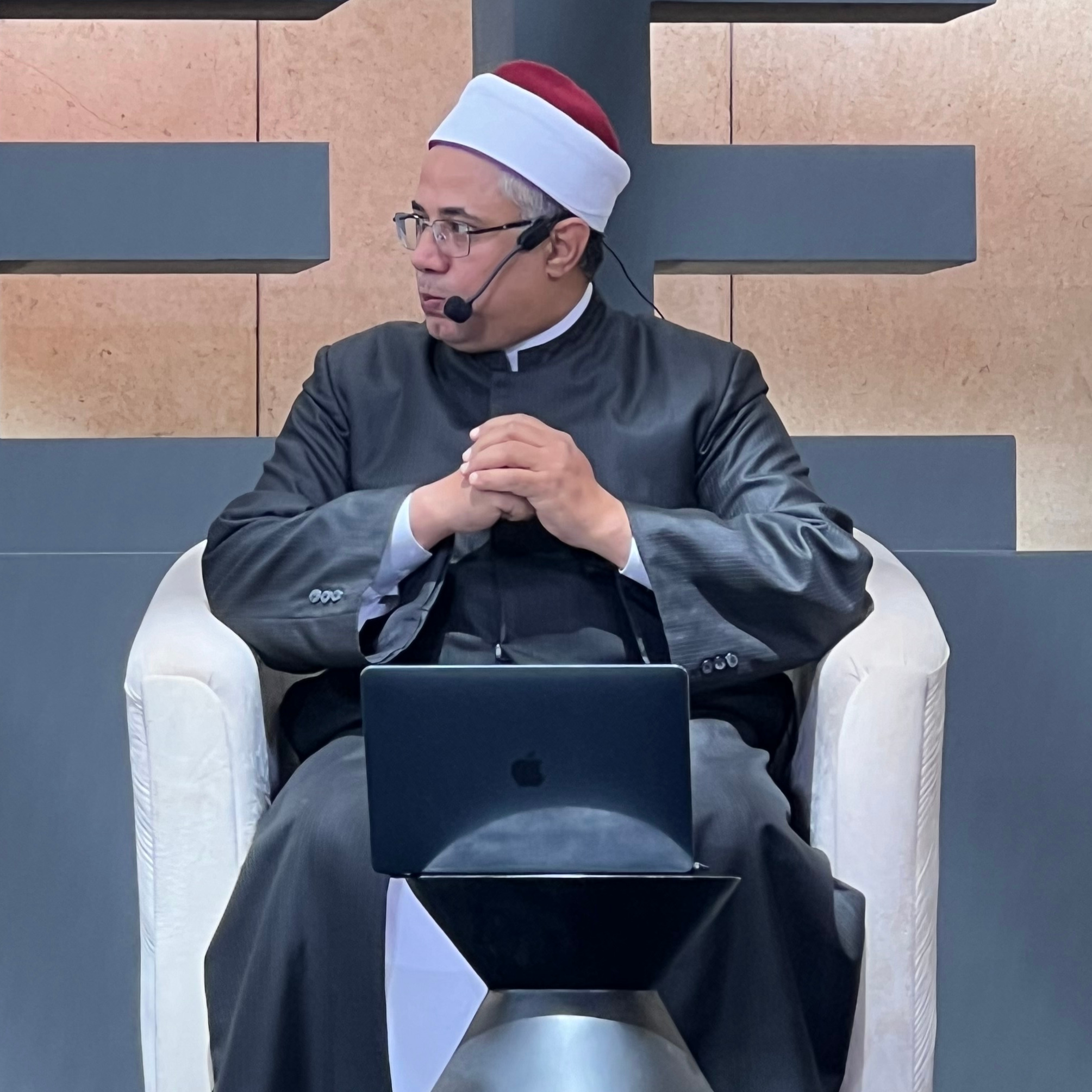 د.عبد الباسط هيكل