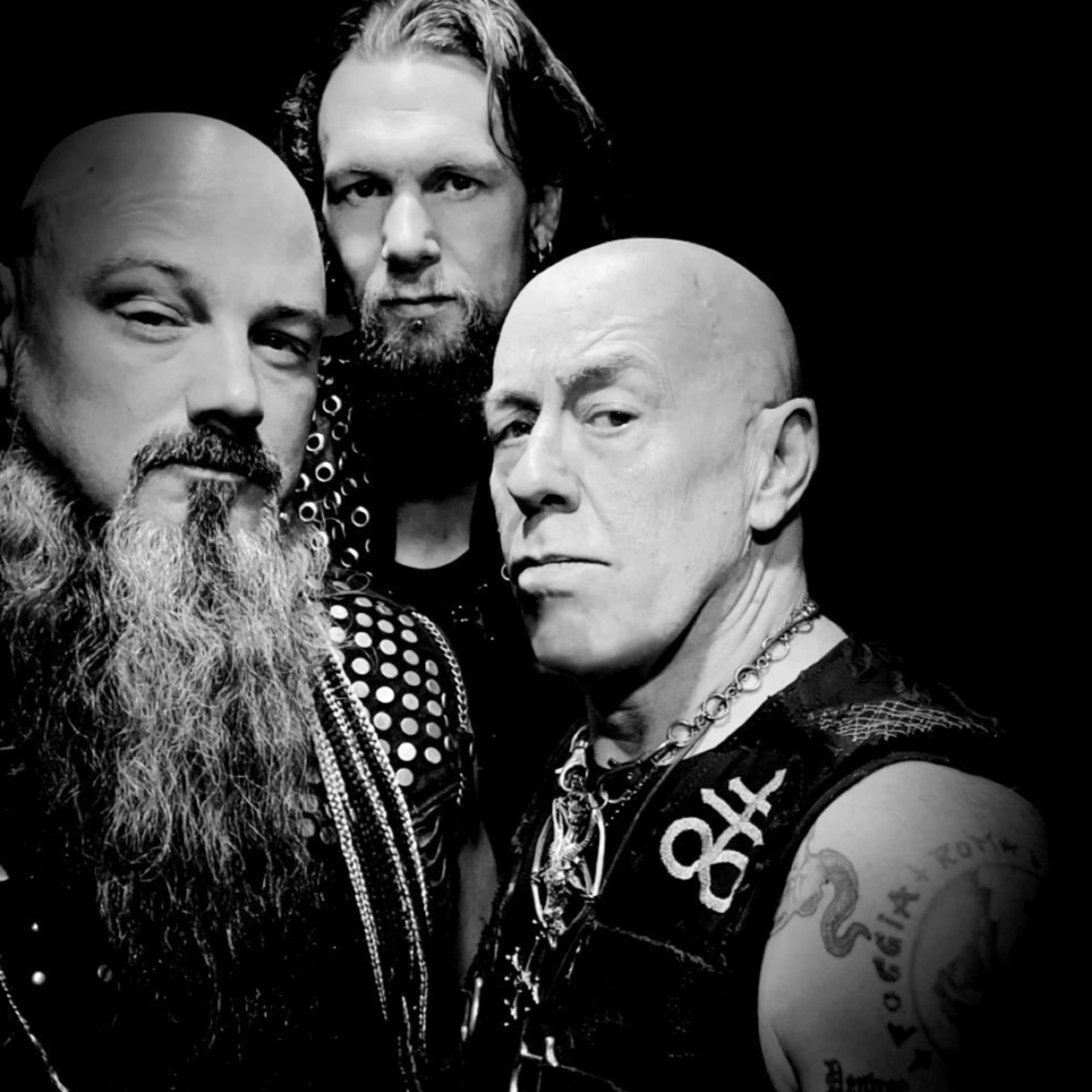 Ep 543 Venom Inc; 2 new live albums this summer. Tony supports Mantas. Last night tour interview! episode artwork