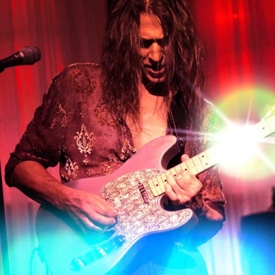 Ep 172 Jeff Young (former Megadeth) Guitarist shares from Megadeth & Solo to hints of a new big project coming! episode artwork