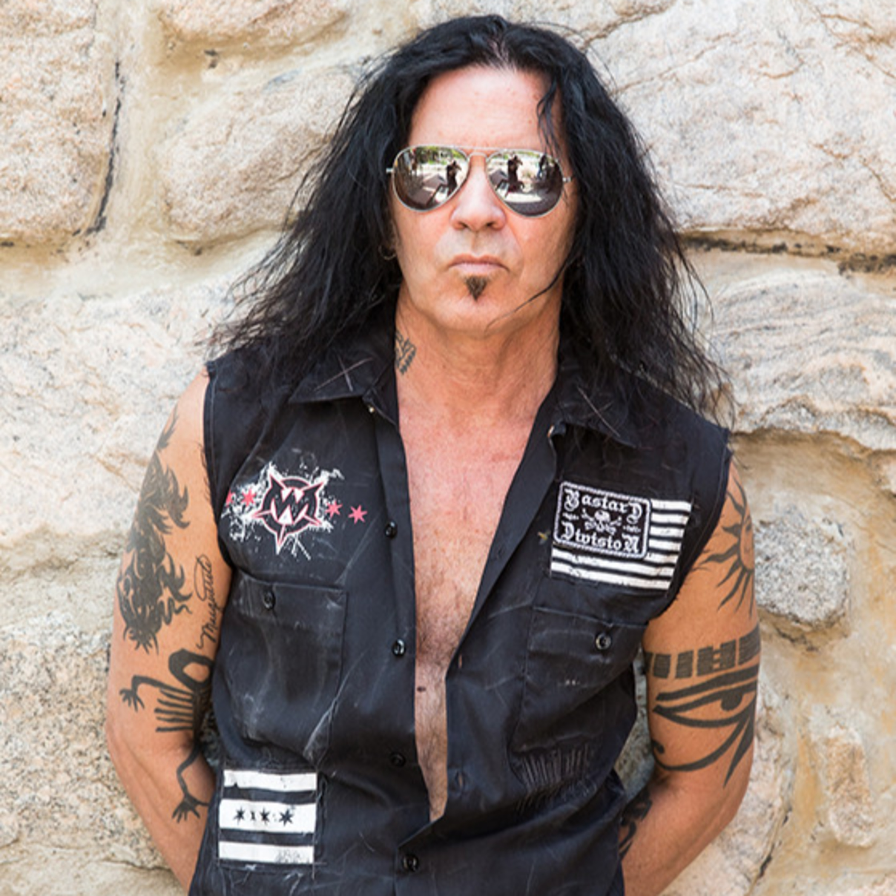 Ep 110 Jizzy Pearl singer of Love/ Hate & Quiet Riot talks his book trilogy and music. episode artwork