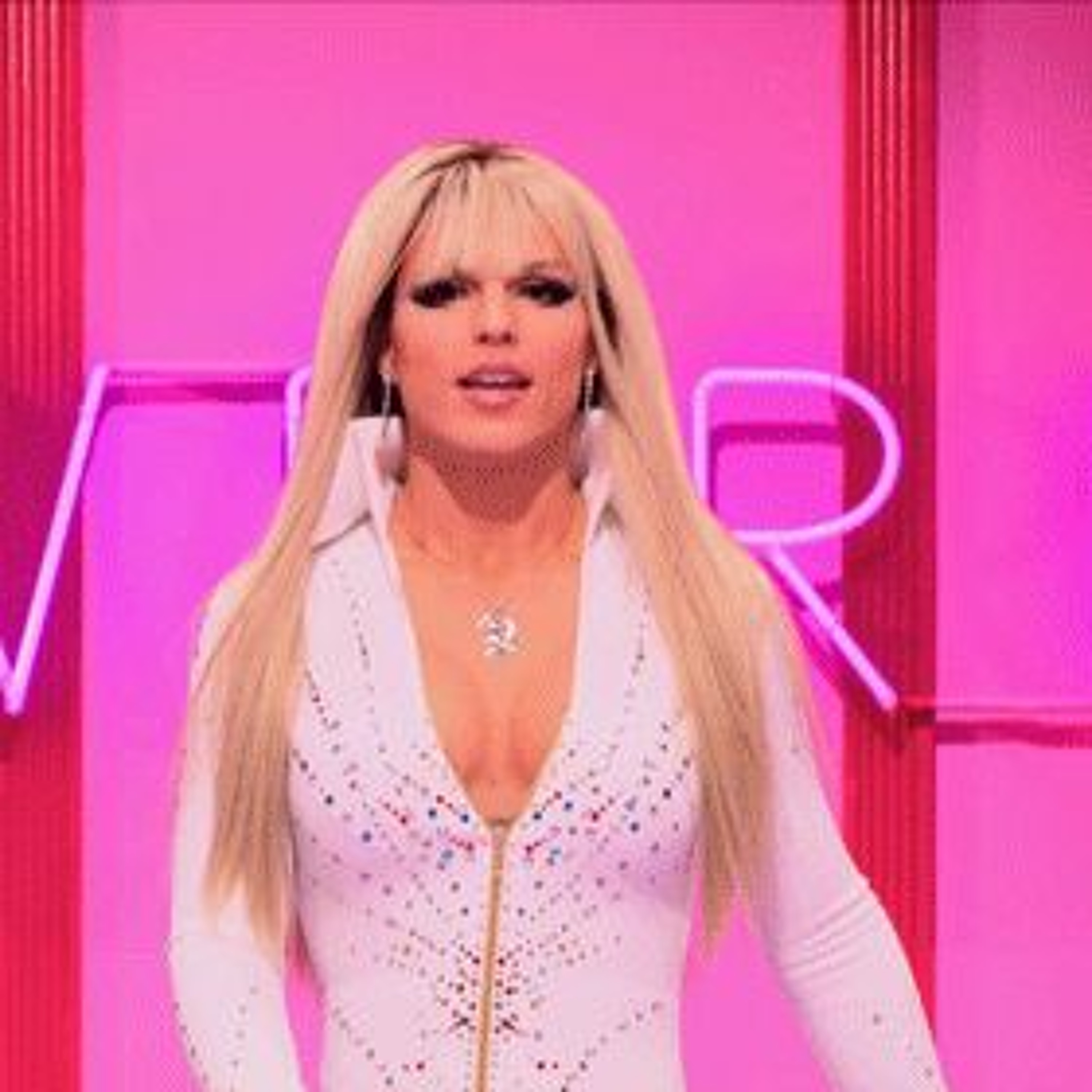 Derrick Barry *insert Britney Spears reference here* episode artwork