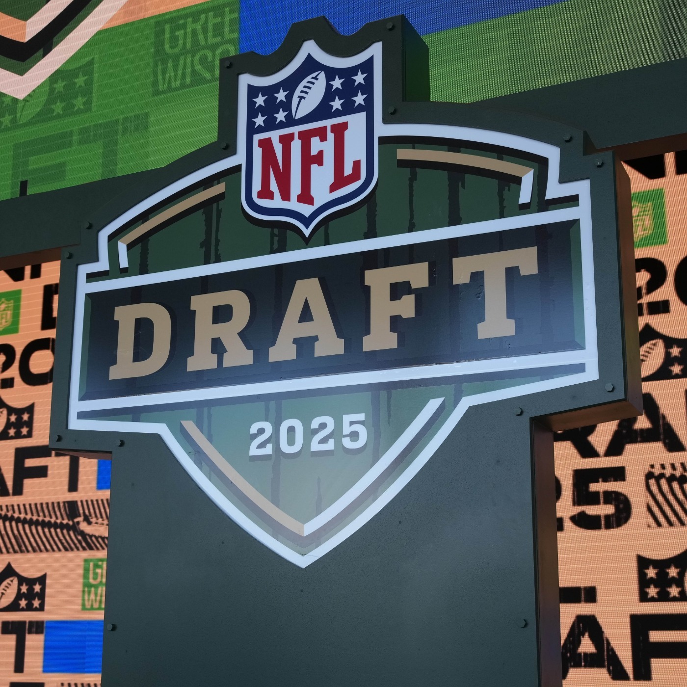 That’s Suss! Nick returns for Ole Miss NFL Draft talk and a Rebel baseball challenge