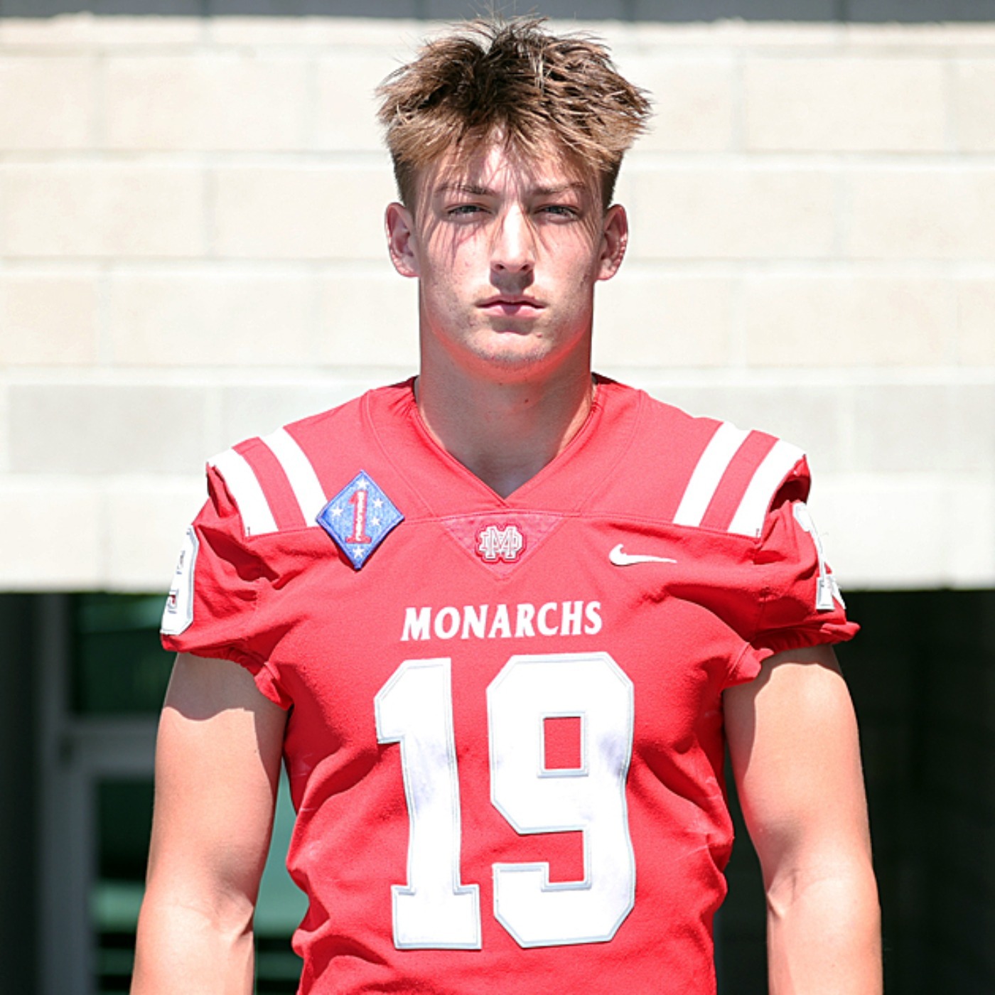 5-star TE visits Ole Miss, Rebels gear up for postseason on the diamond