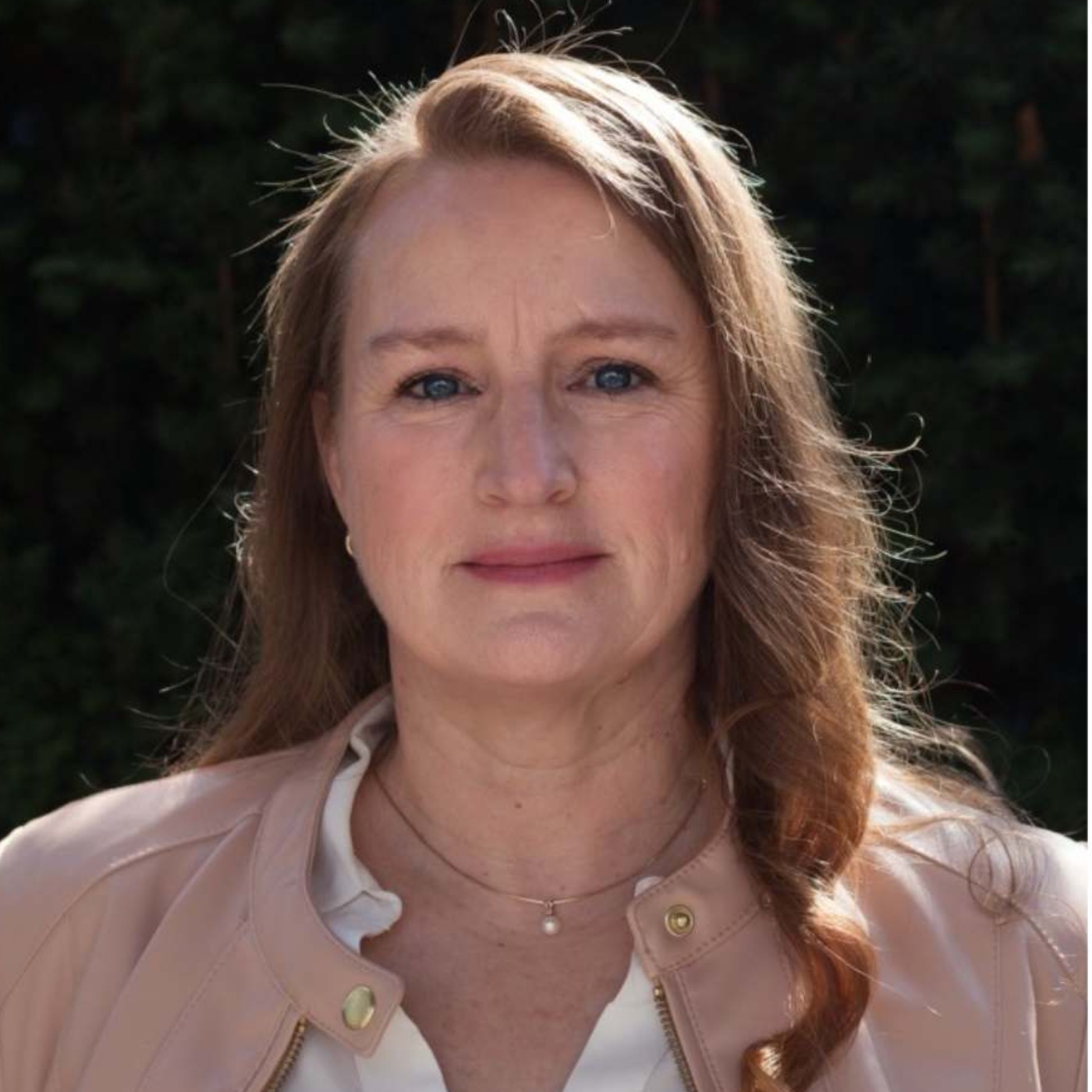 Episode 299 - Dr. Angela J. Buckley Shares Leadership and Gratitude Expertise Episode 299 - Dr. Angela J. Buckley Shares Leadership and Gratitude Expertise