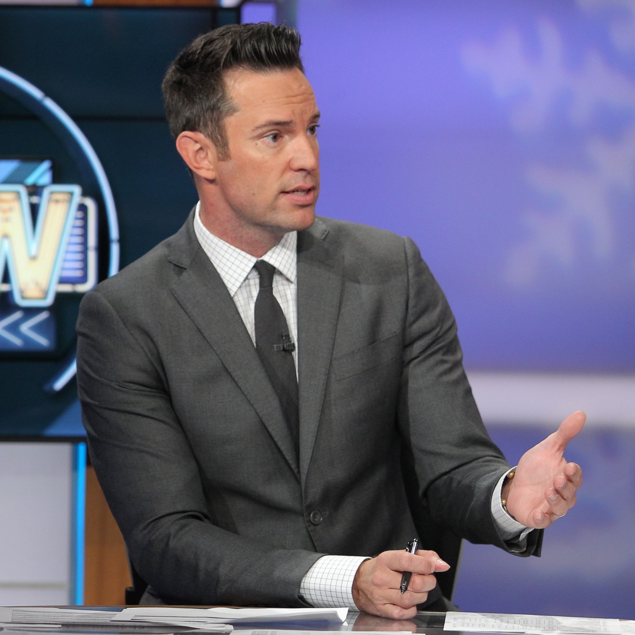 Peter Burns, Alyssa Lang on SEC QBs, Austin Simmons; Ole Miss recruiting