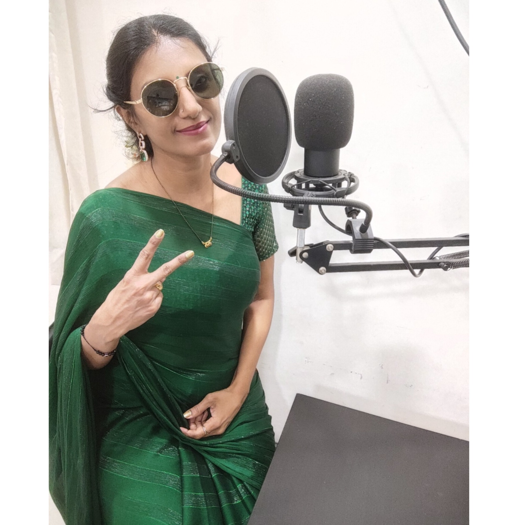 Shalini Manohar - Hey Strangers podcast