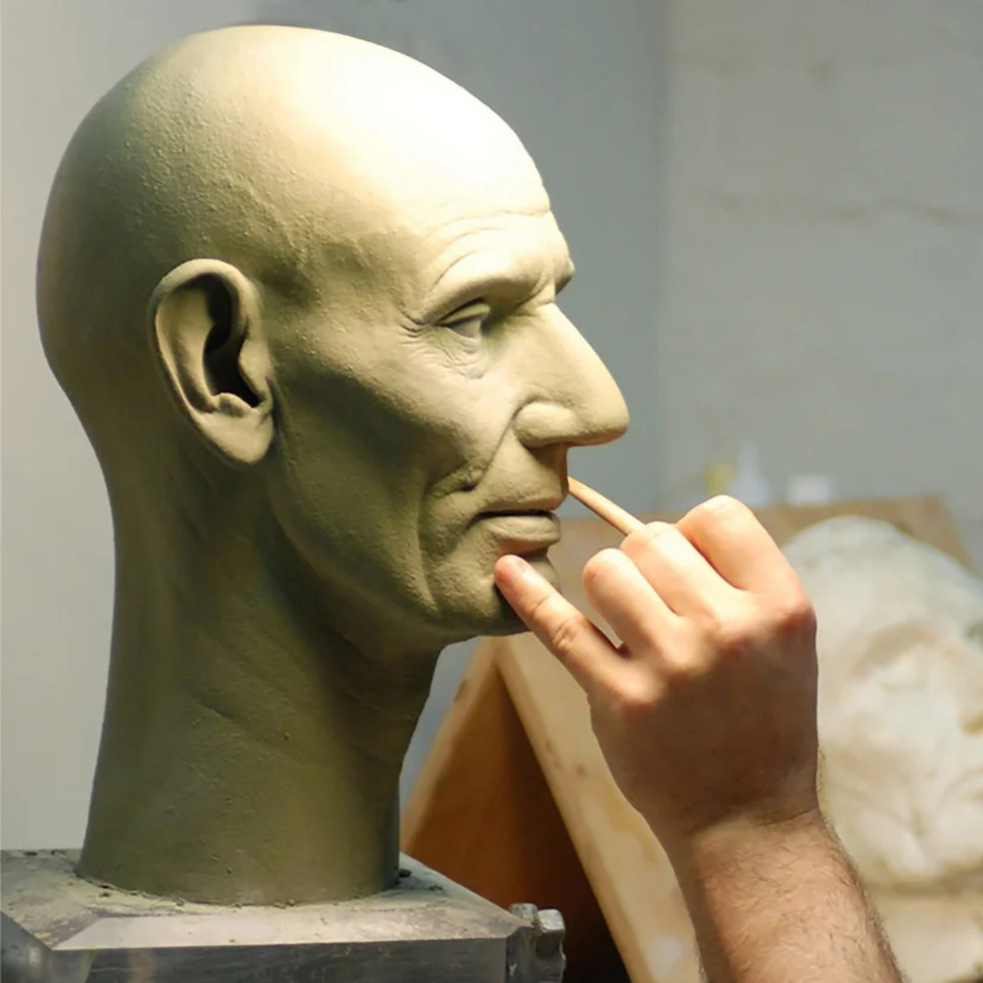 The evolution of practical VFX – An interview w/ Lee Romaire episode artwork