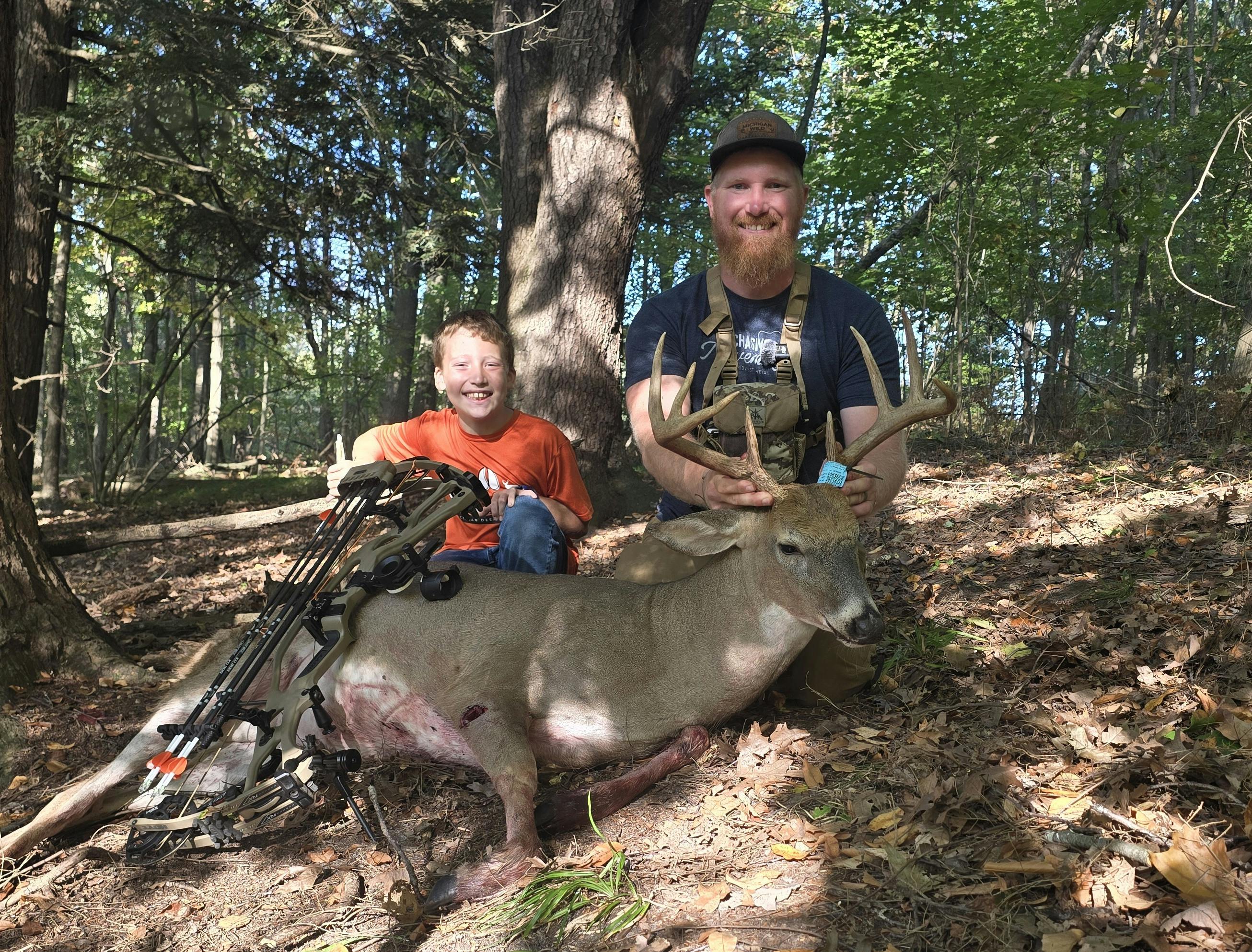 Michigan Wild - The Last 7 Days Wk1 Buck Down! episode artwork