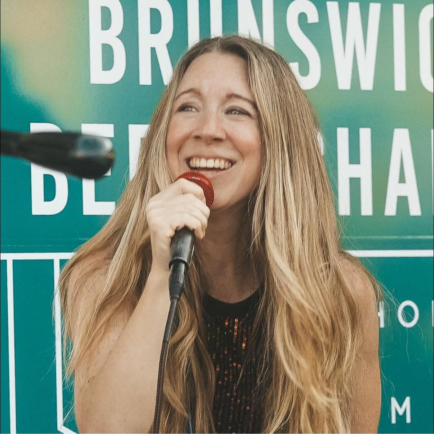 Emily Burdette - Voice and The Pen - Ep 254